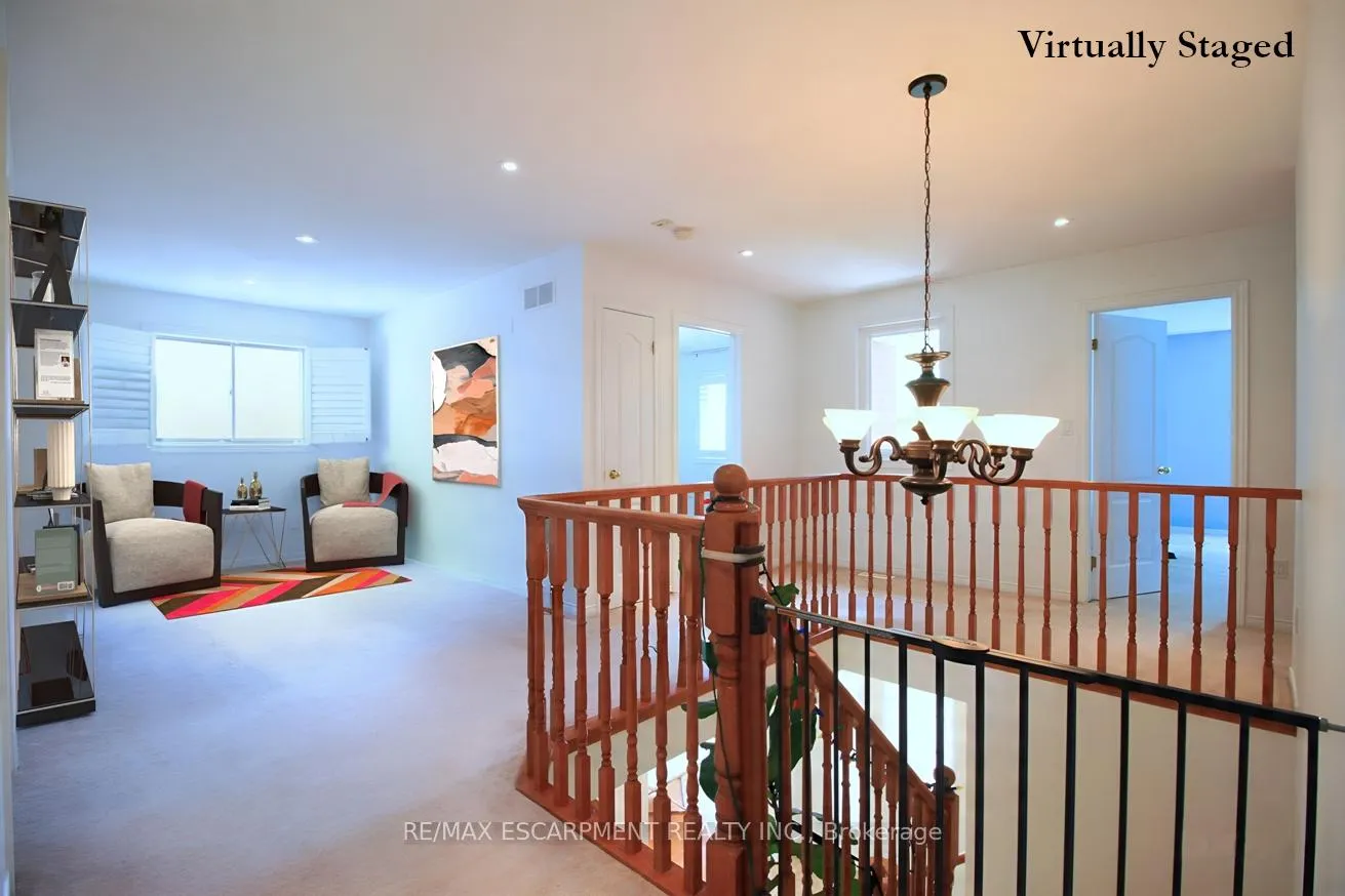 Photo 18 of 15 Moorland Crescent, Hamilton, Ancaster — HOMEH
