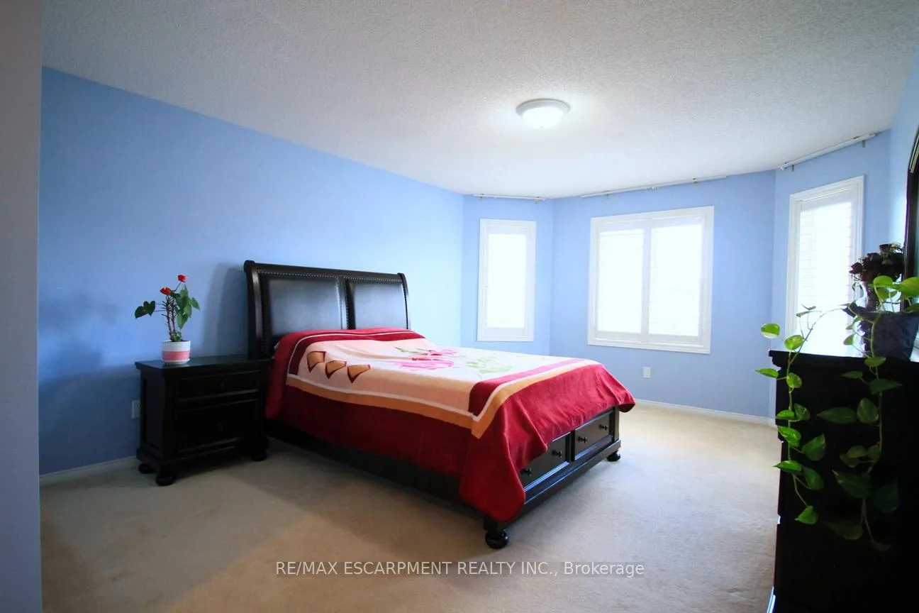 Photo 19 of 15 Moorland Crescent, Hamilton, Ancaster — HOMEH