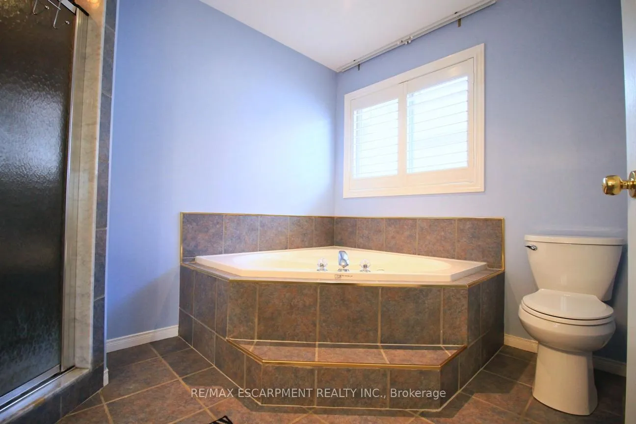 Photo 21 of 15 Moorland Crescent, Hamilton, Ancaster — HOMEH