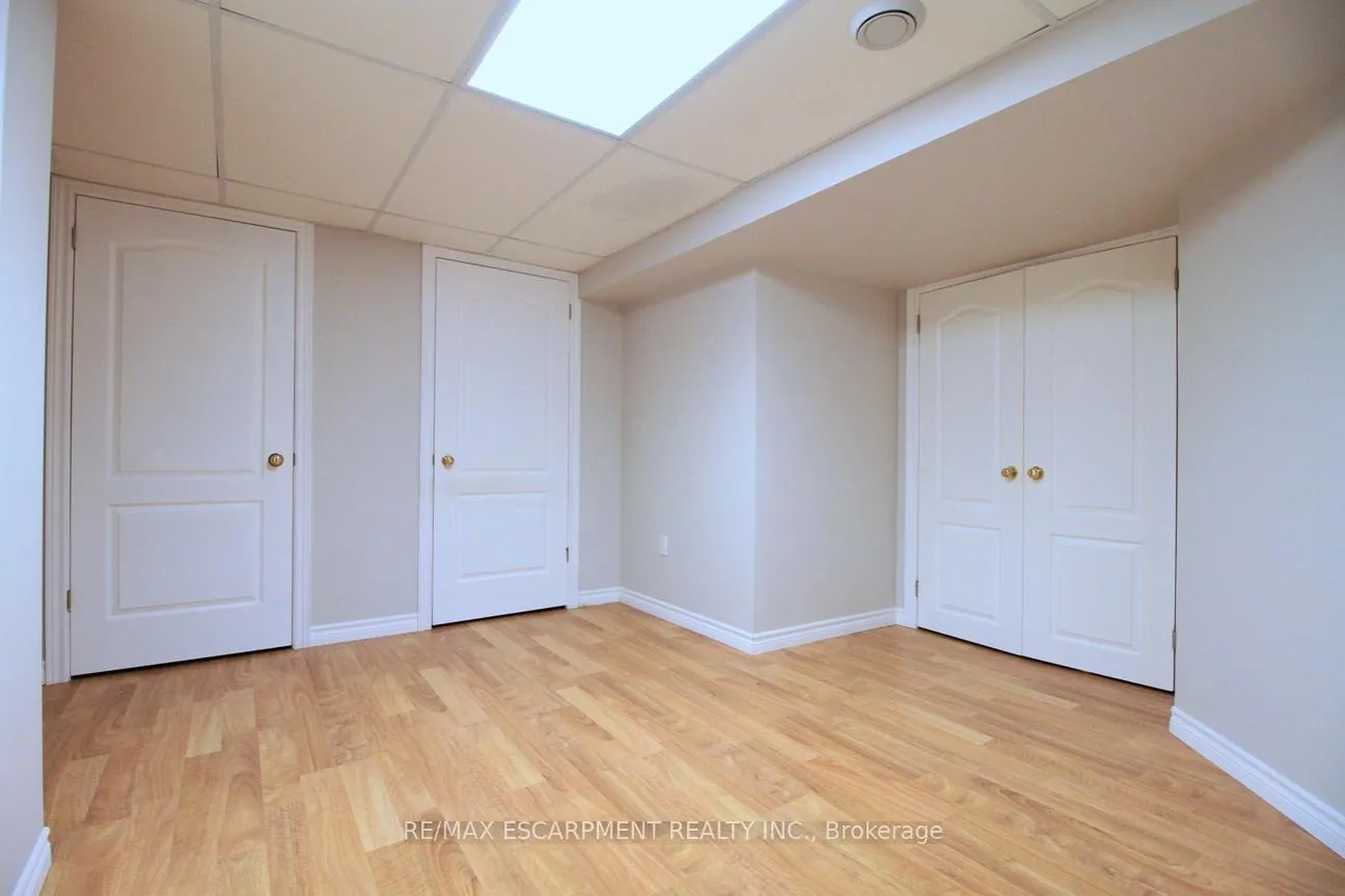Photo 35 of 15 Moorland Crescent, Hamilton, Ancaster — HOMEH