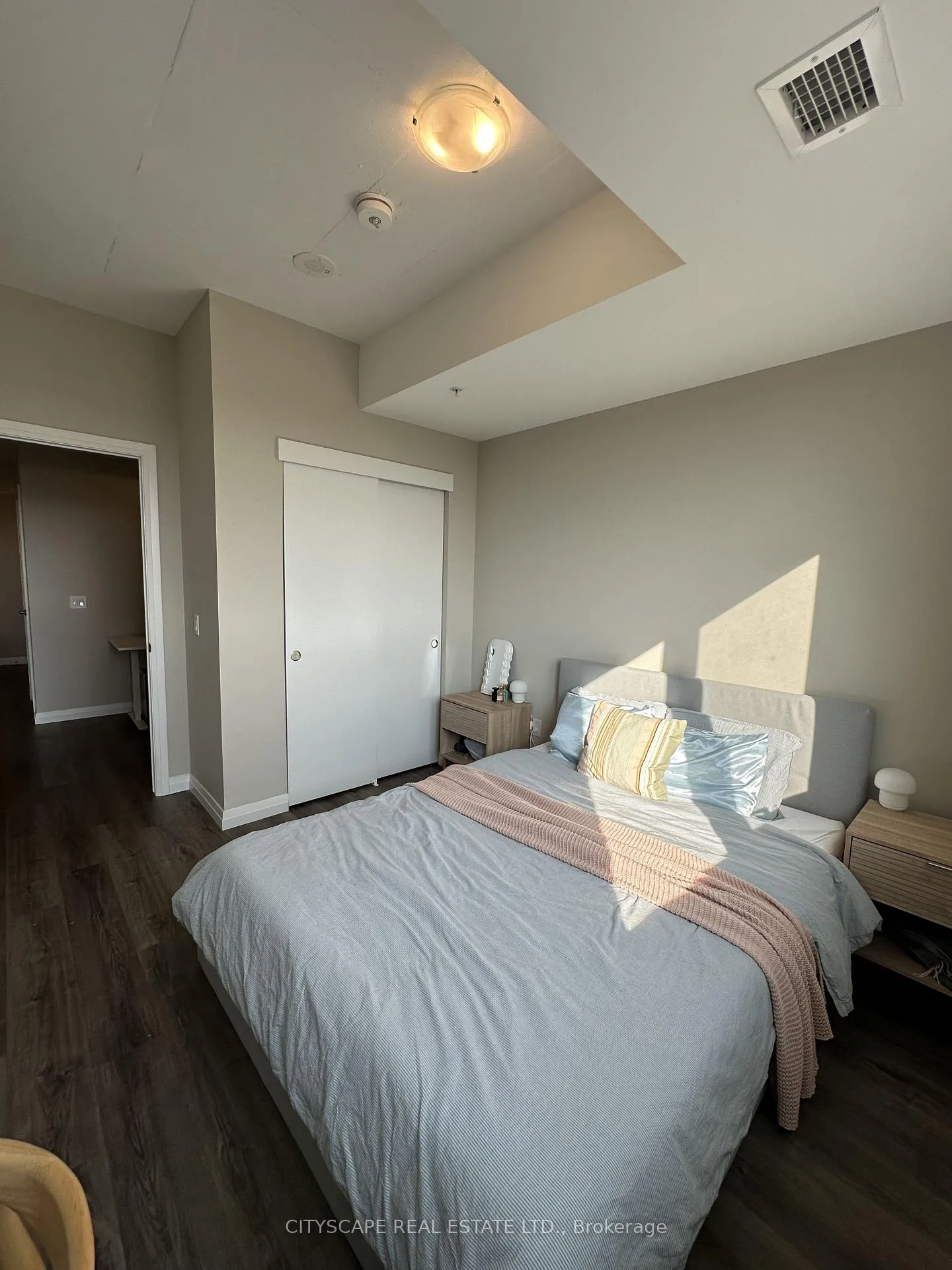 Photo 11 of Unit 2007, 108 Garment Street, Kitchener, City Commercial Core — HOMEH
