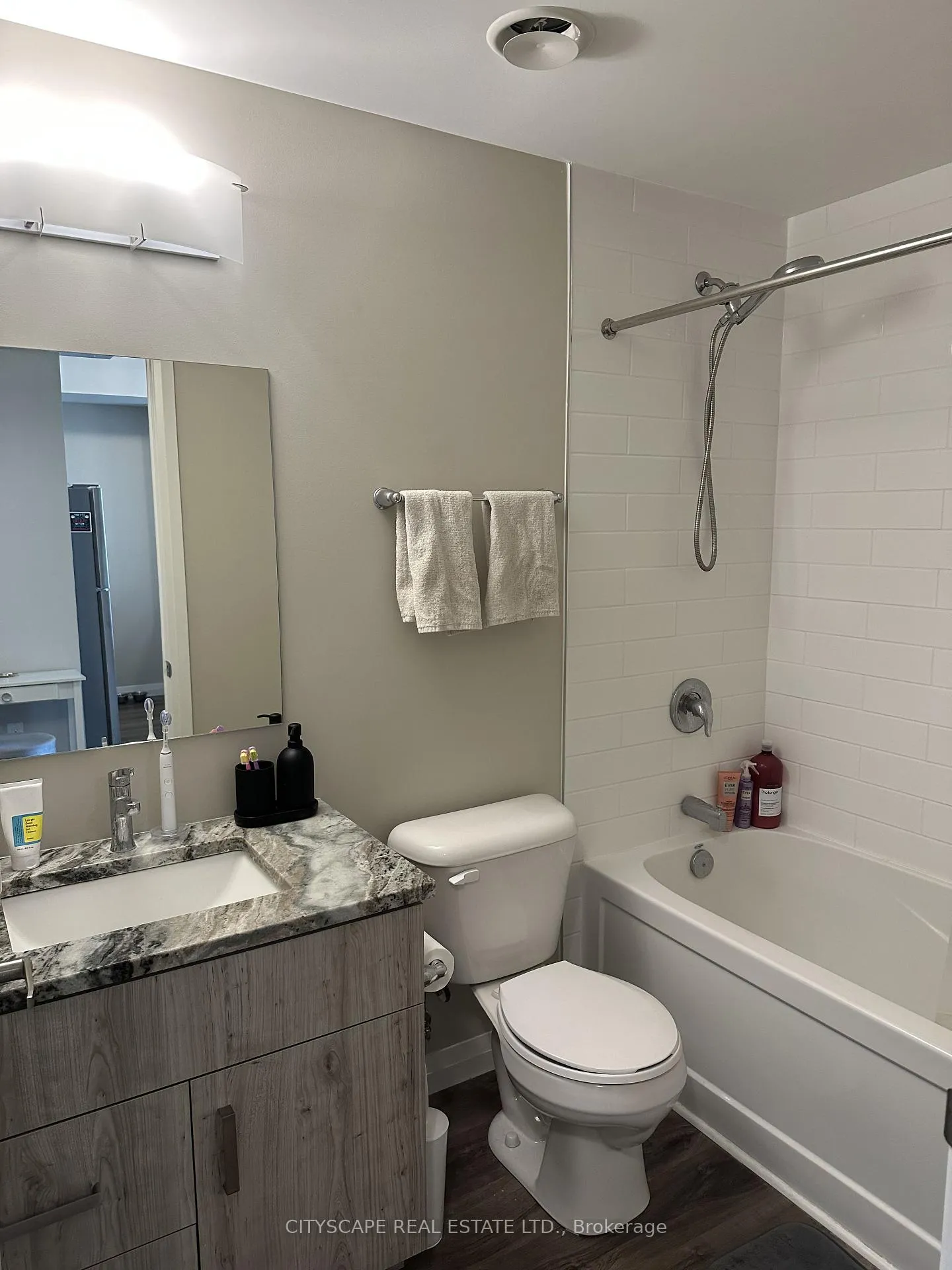 Photo 12 of Unit 2007, 108 Garment Street, Kitchener, City Commercial Core — HOMEH