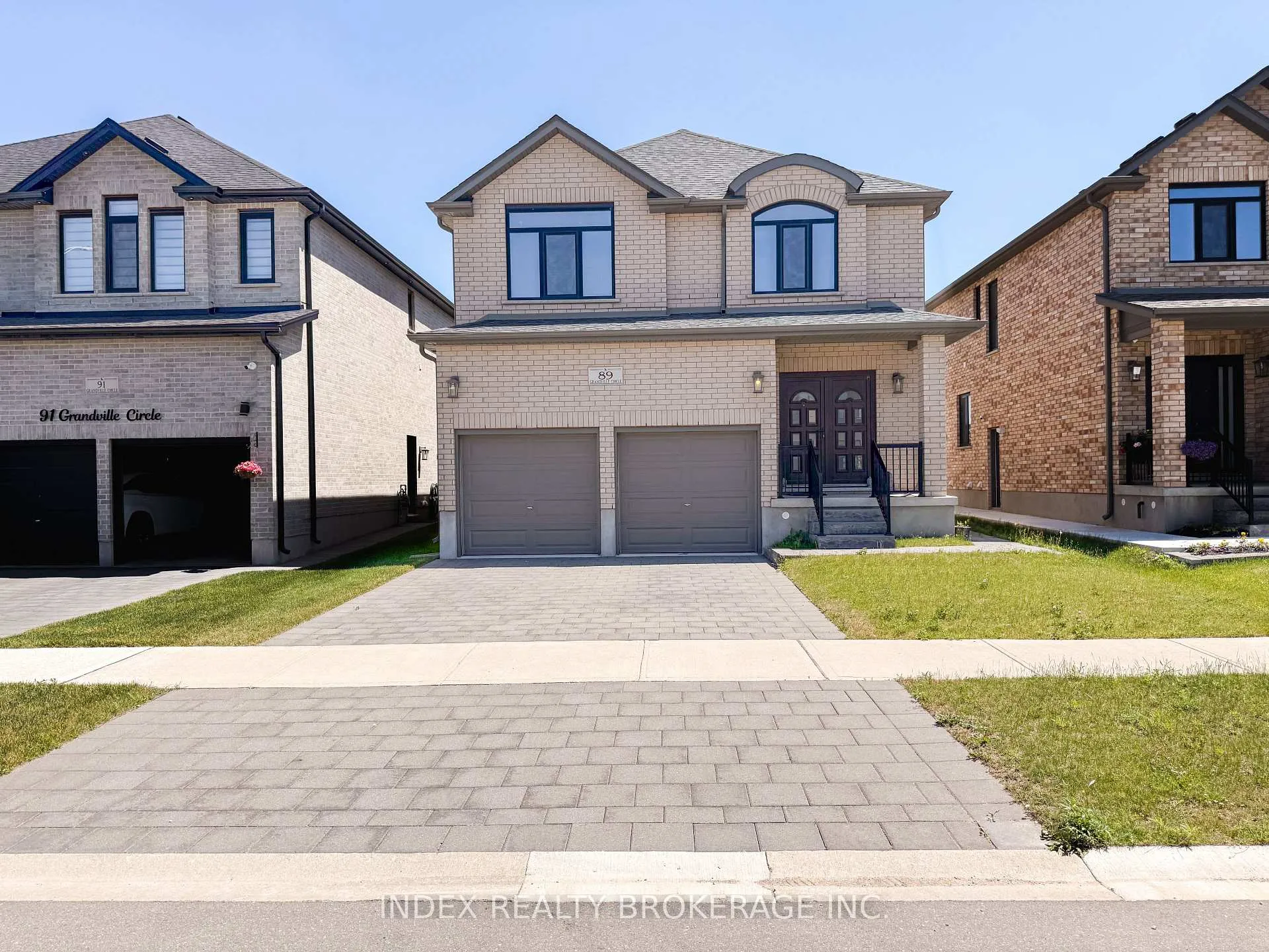 Front of 89 Grandville Circle E