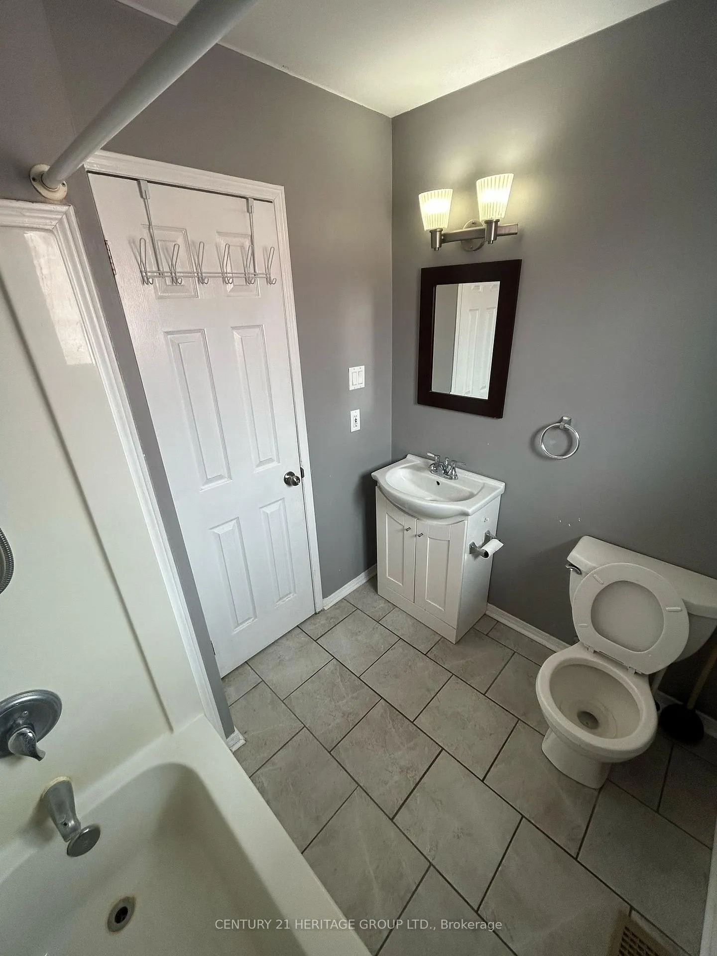 Photo 12 of Unit Main, 123 Benson Drive, Barrie, Northwest — HOMEH