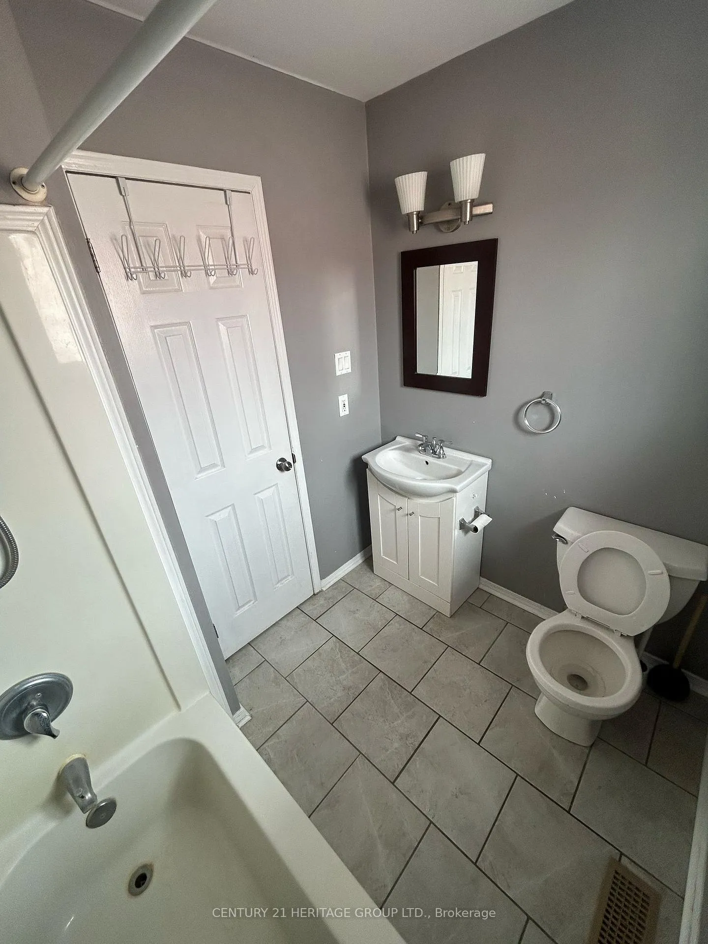 Photo 17 of Unit Main, 123 Benson Drive, Barrie, Northwest — HOMEH