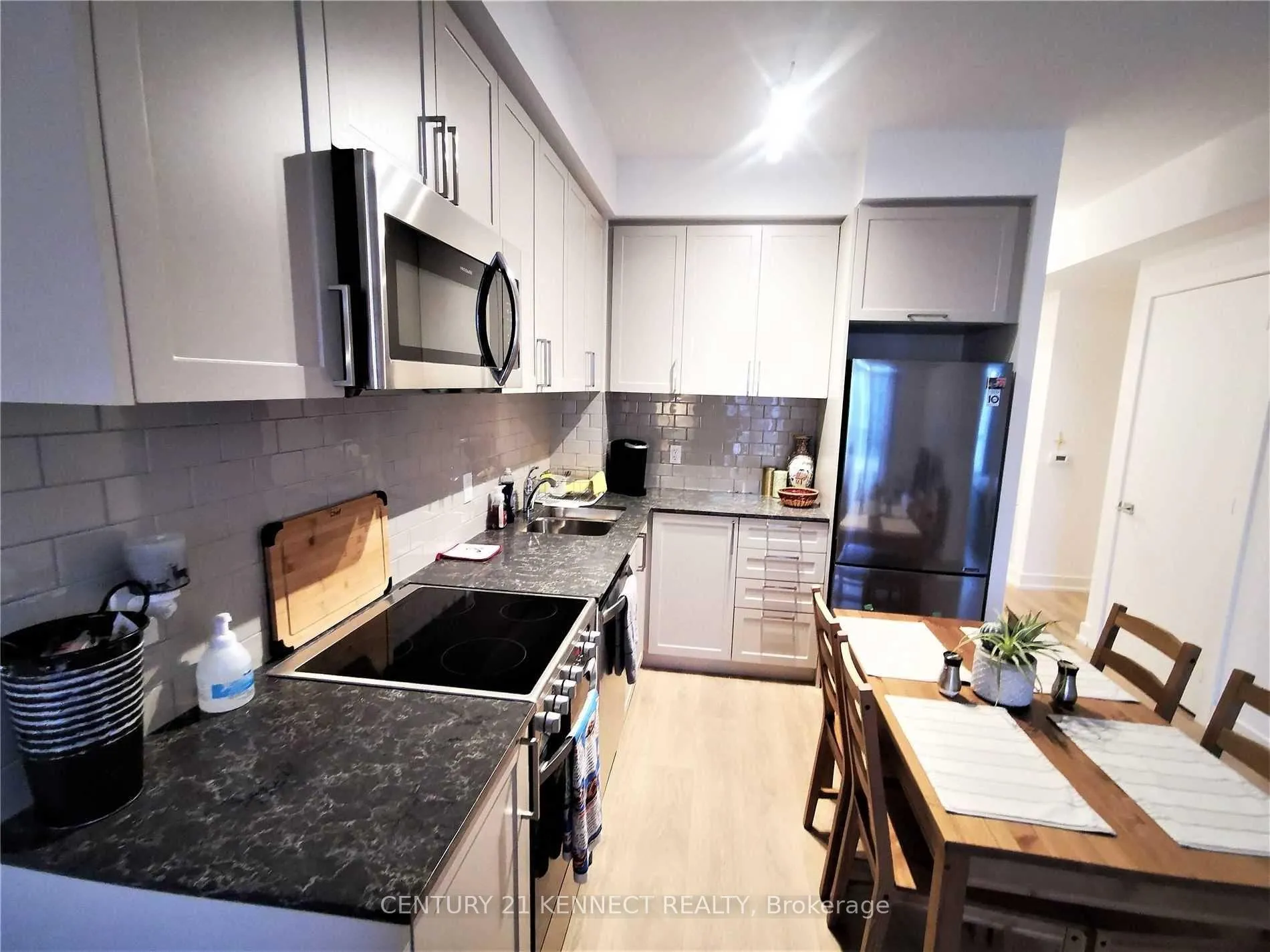 Photo 6 of Unit 509W, 268 Buchanan Drive, Markham, Village Green-South Unionville — HOMEH