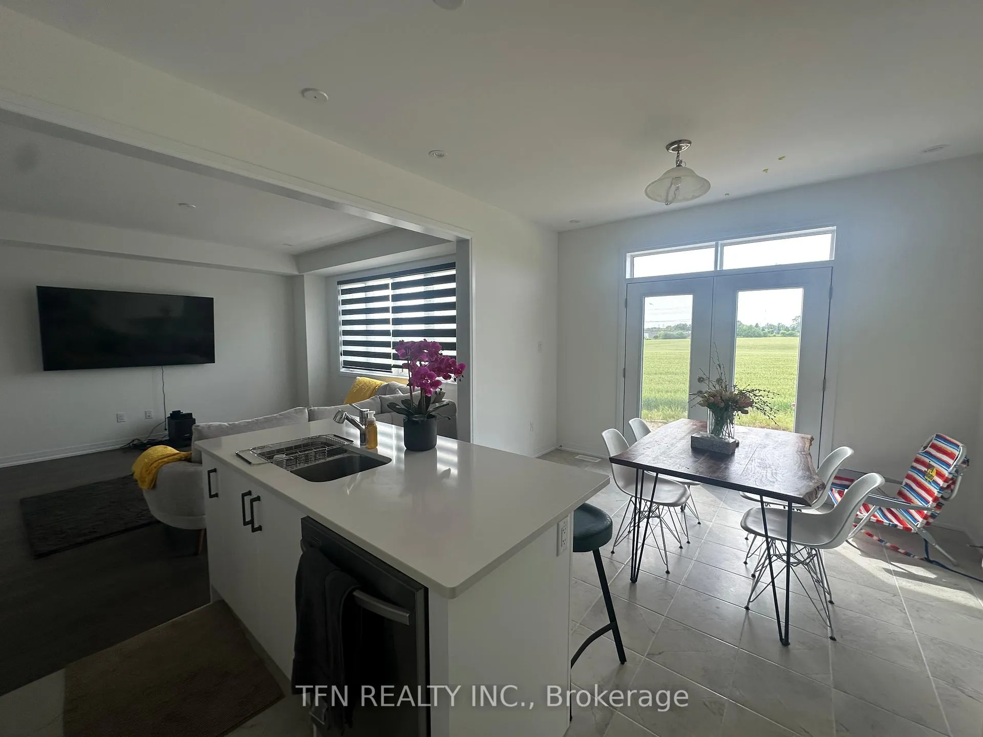 Photo 4 of 179 Velvet Way, Thorold, Rolling Meadows — HOMEH