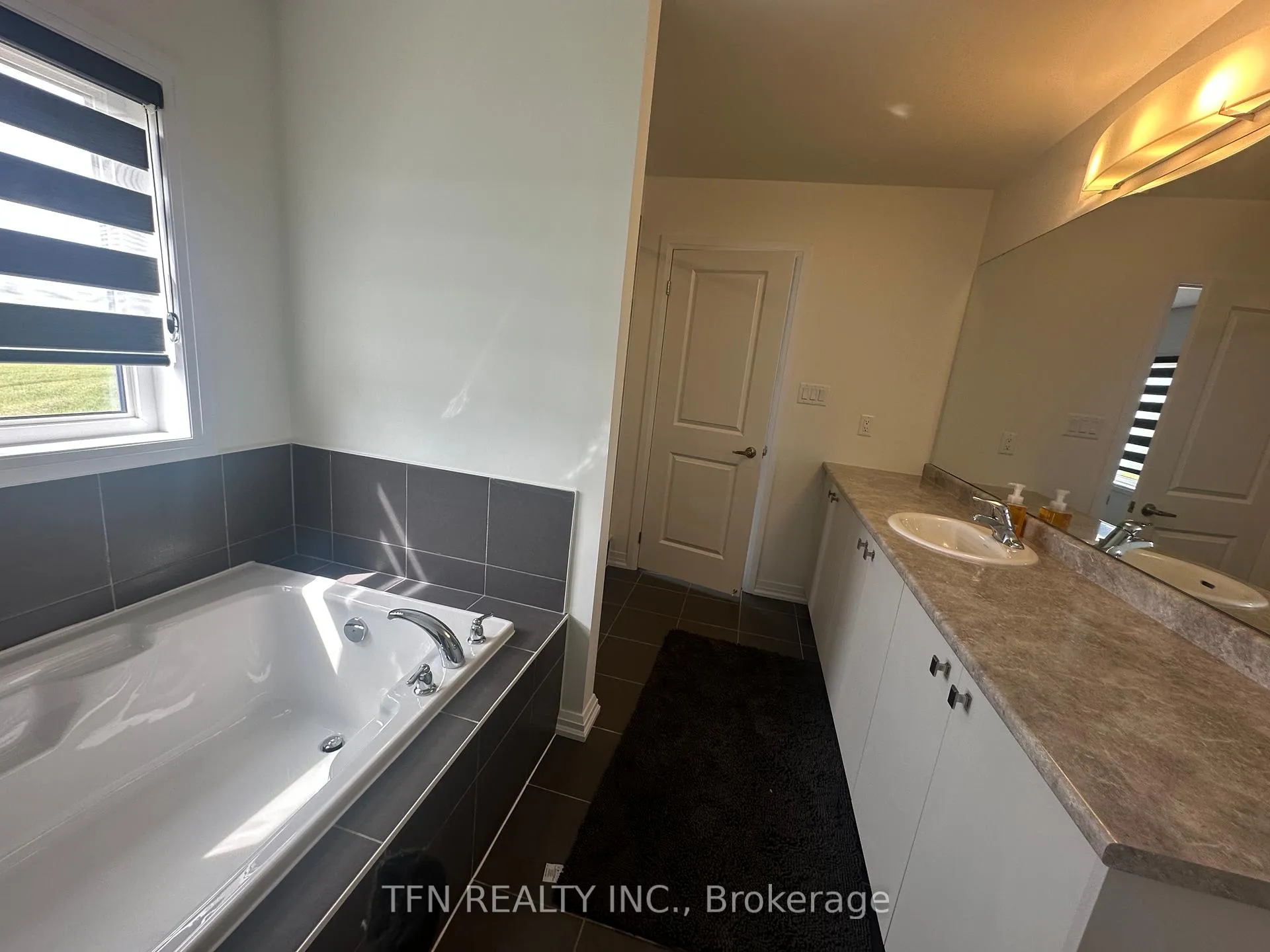 Photo 5 of 179 Velvet Way, Thorold, Rolling Meadows — HOMEH