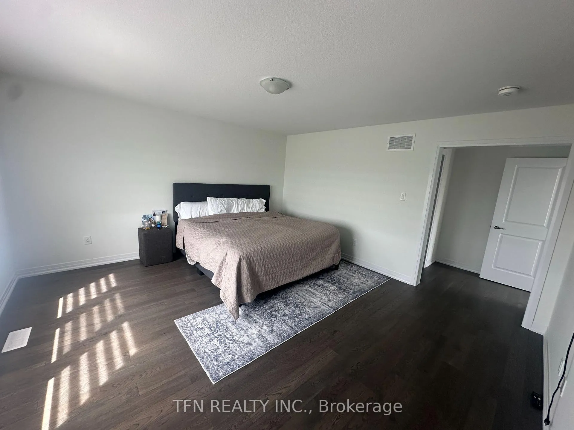 Photo 11 of 179 Velvet Way, Thorold, Rolling Meadows — HOMEH