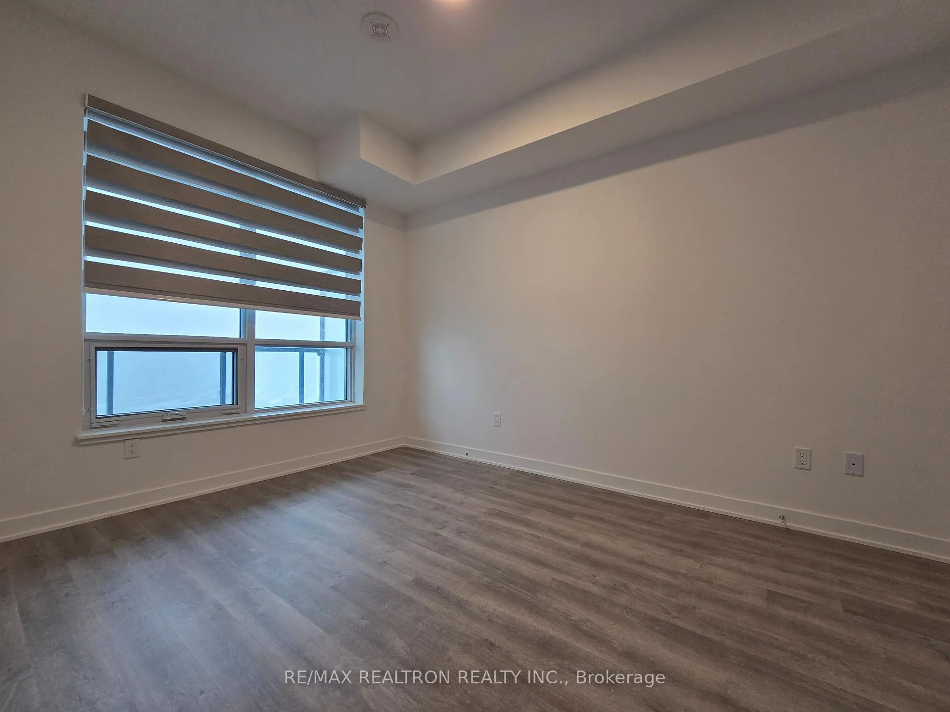 Photo 4 of Unit 2603, 50 Upper Mall Way, Vaughan, Brownridge — HOMEH
