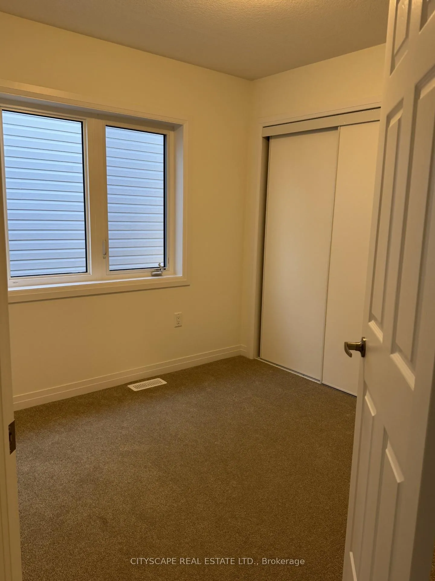 Photo 8 of 60 Cresthaven Heights, Thorold, Rolling Meadows — HOMEH