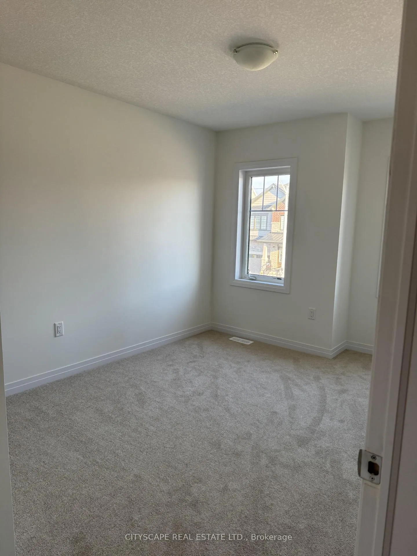 Photo 9 of 60 Cresthaven Heights, Thorold, Rolling Meadows — HOMEH