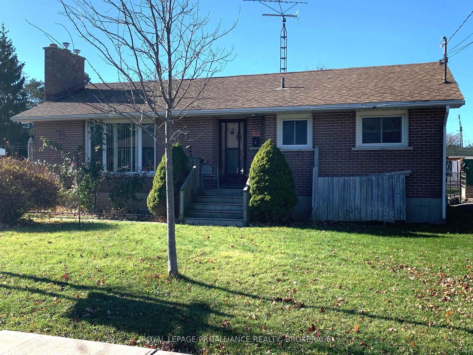 Photo 1 of 180 Elm Street, Gananoque — HOMEH