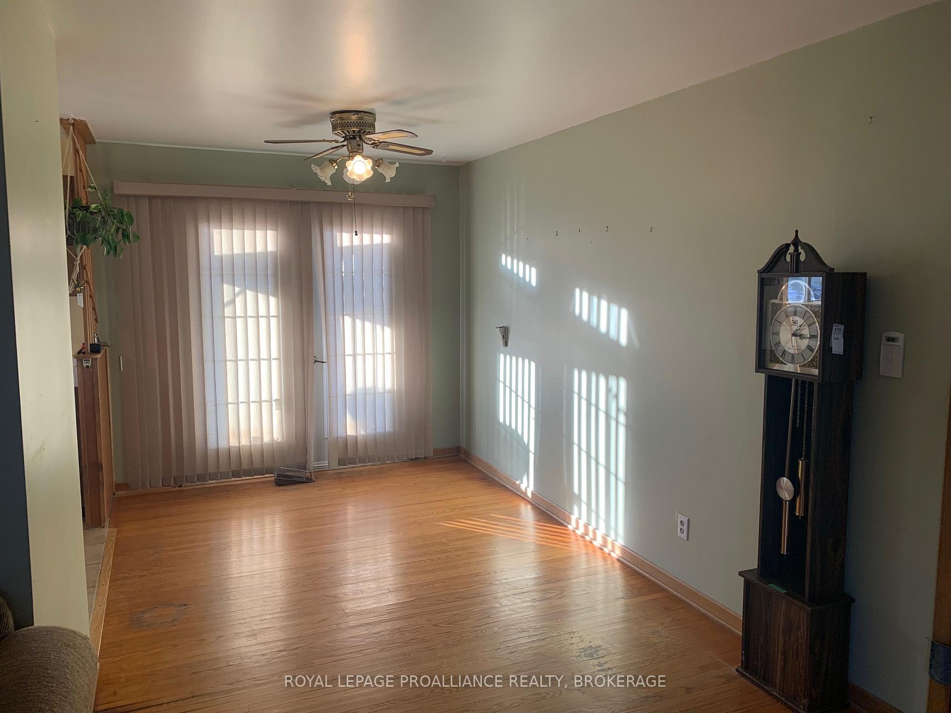 Photo 3 of 180 Elm Street, Gananoque — HOMEH