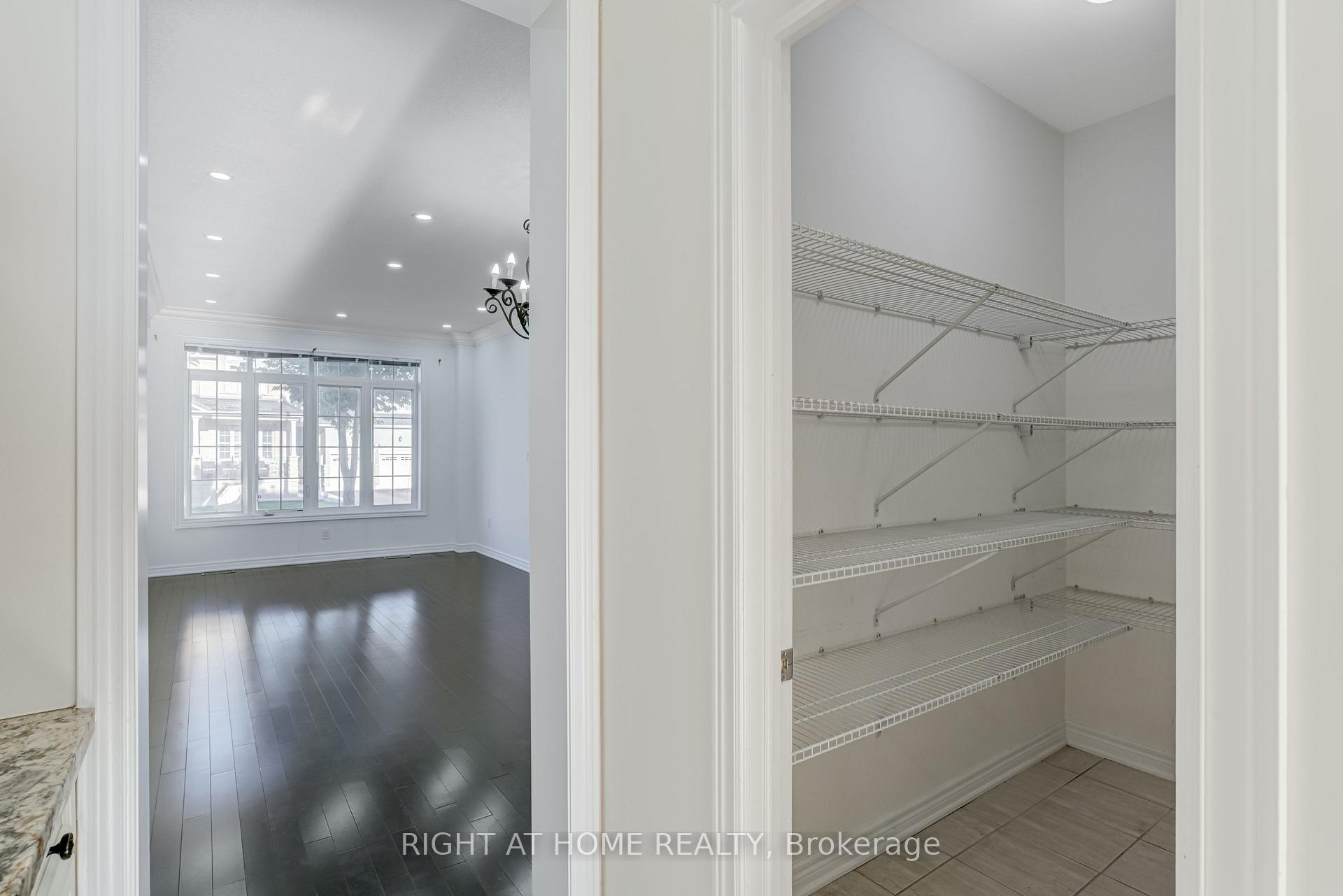 Photo 2 of 56 Gentle Fox Drive, Caledon, Rural Caledon — HOMEH