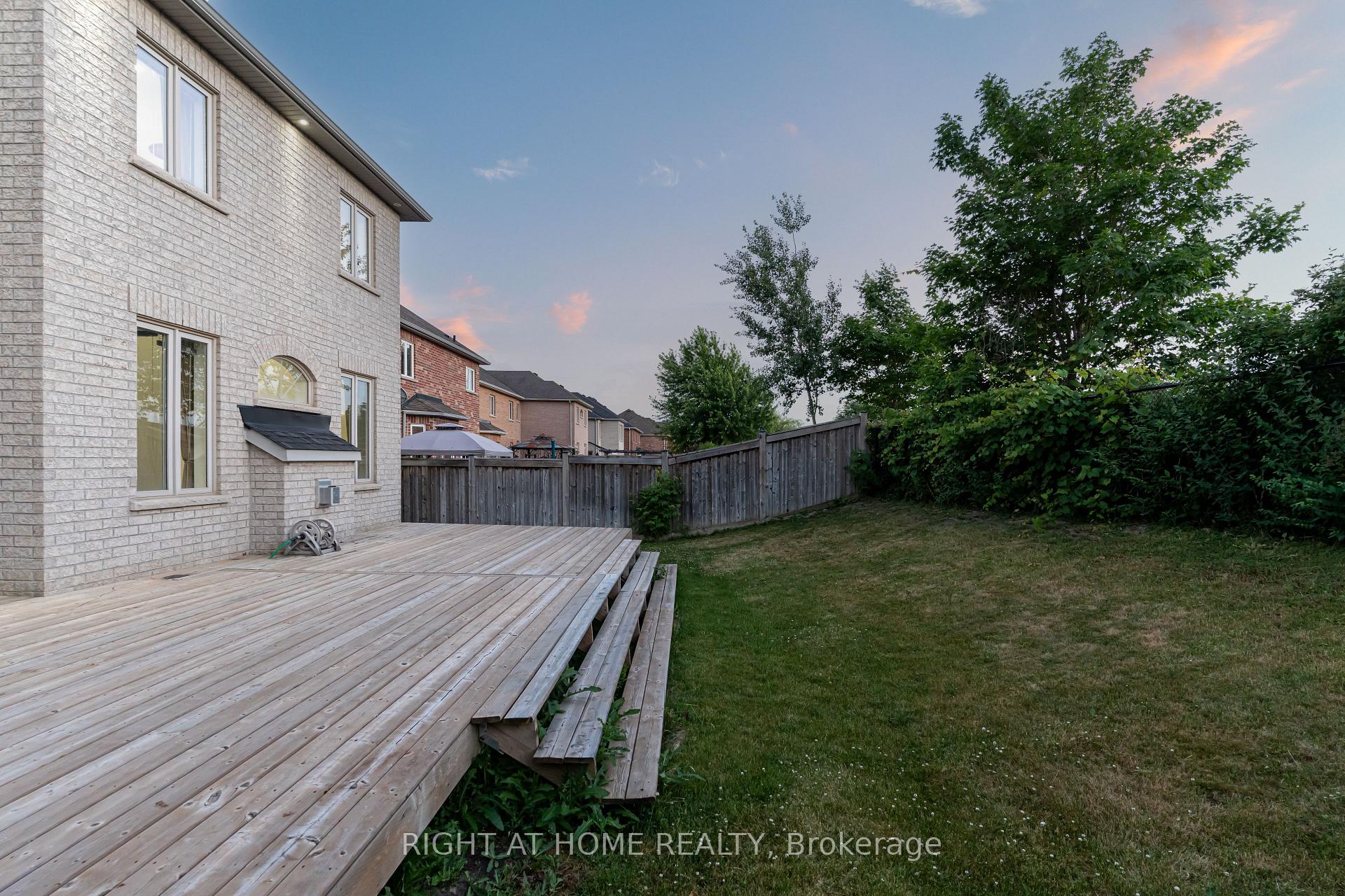 Photo 26 of 56 Gentle Fox Drive, Caledon, Rural Caledon — HOMEH