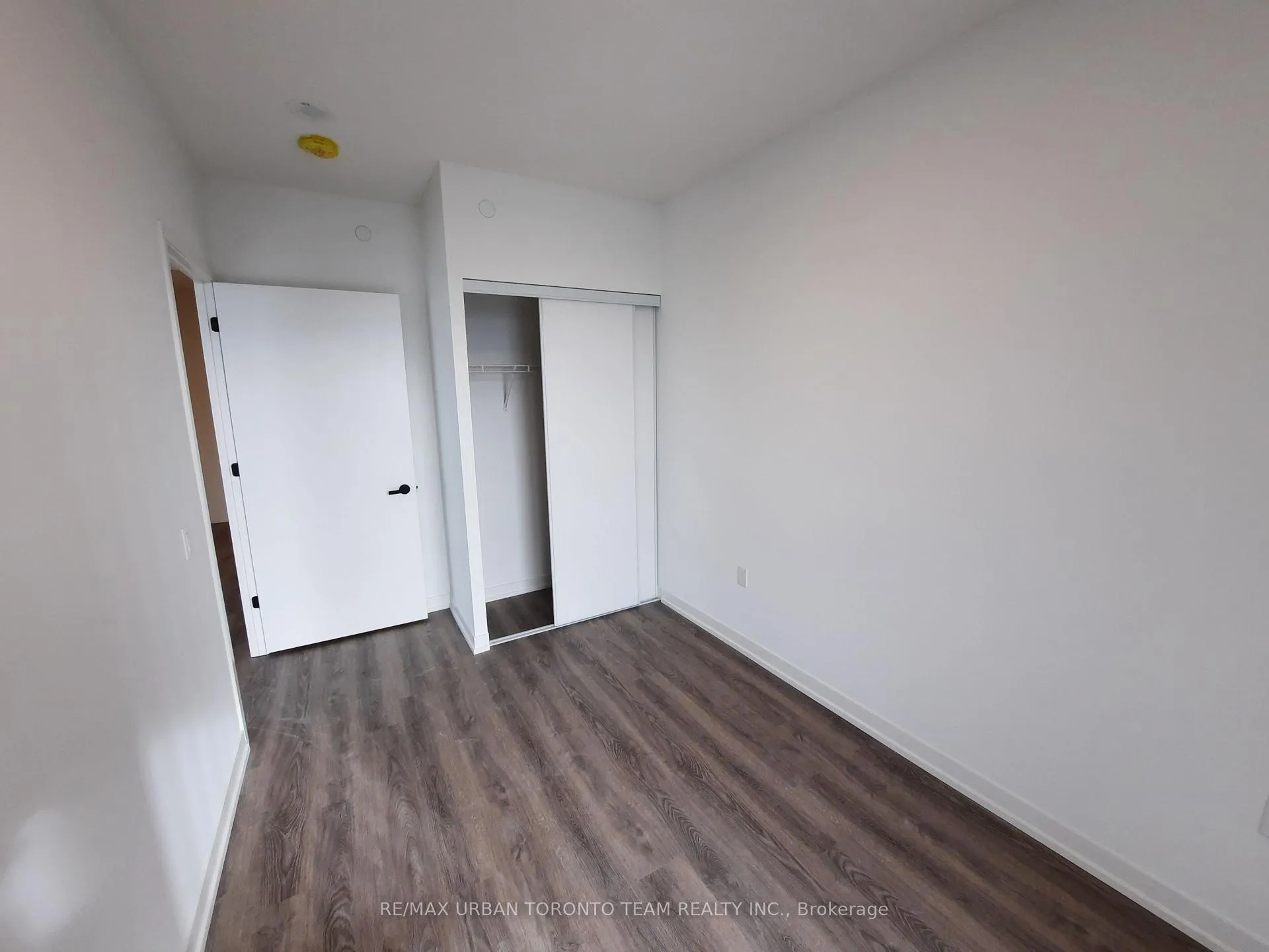 Photo 10 of Unit 912, 8 Interchange Way, Vaughan, Vaughan Corporate Centre — HOMEH