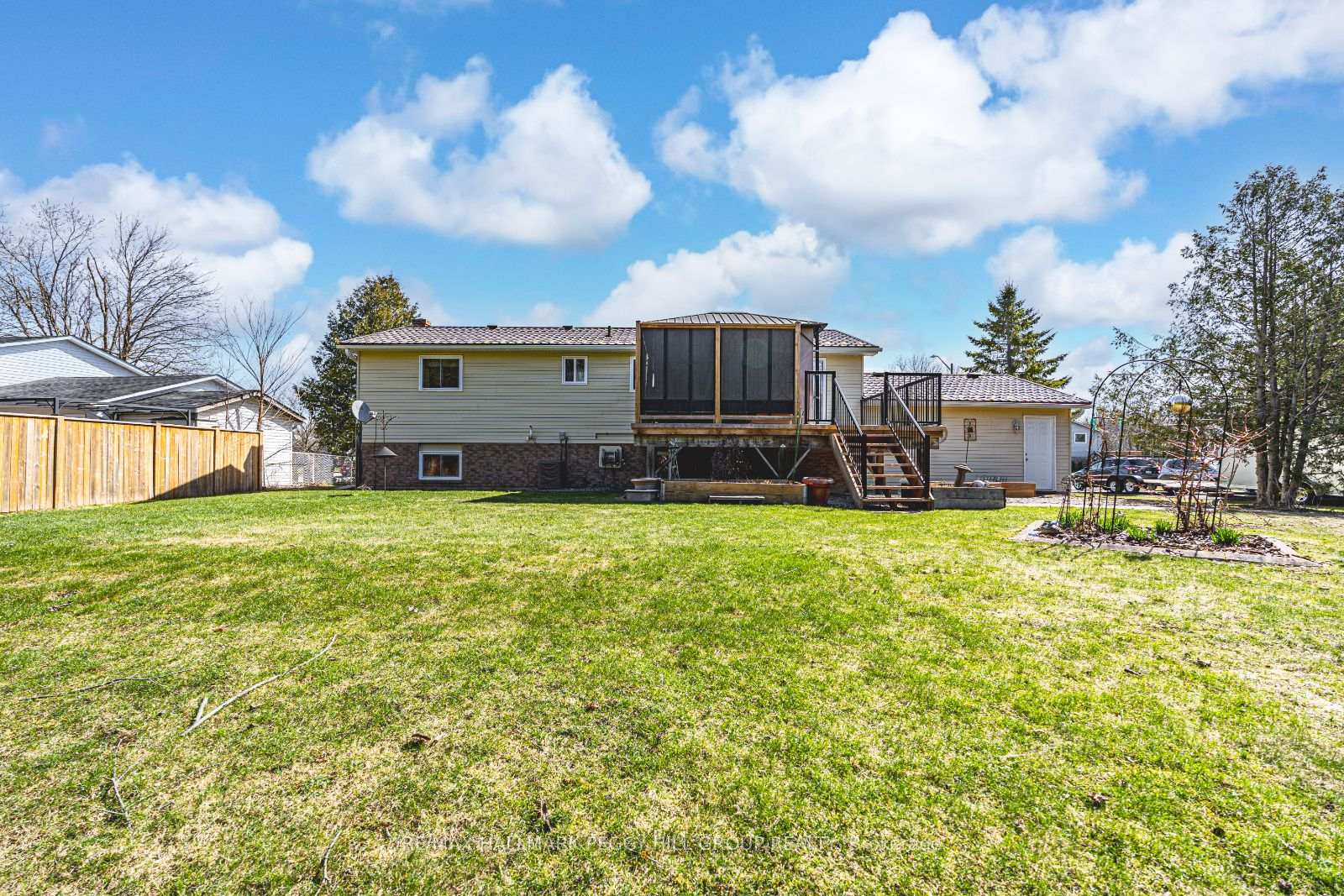 Photo 17 of 228 Thornton Avenue, Essa, Thornton — HOMEH