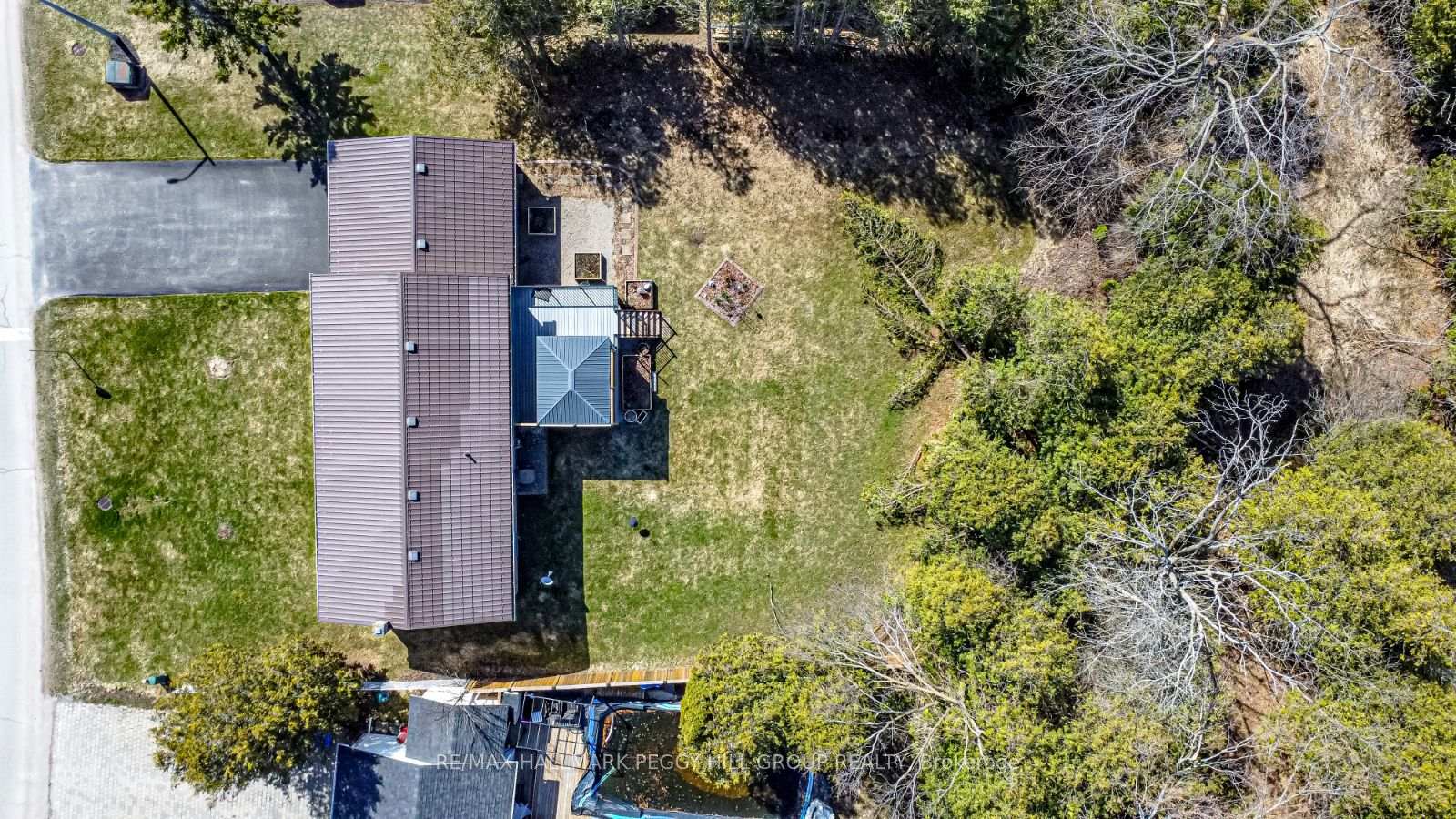 Photo 18 of 228 Thornton Avenue, Essa, Thornton — HOMEH