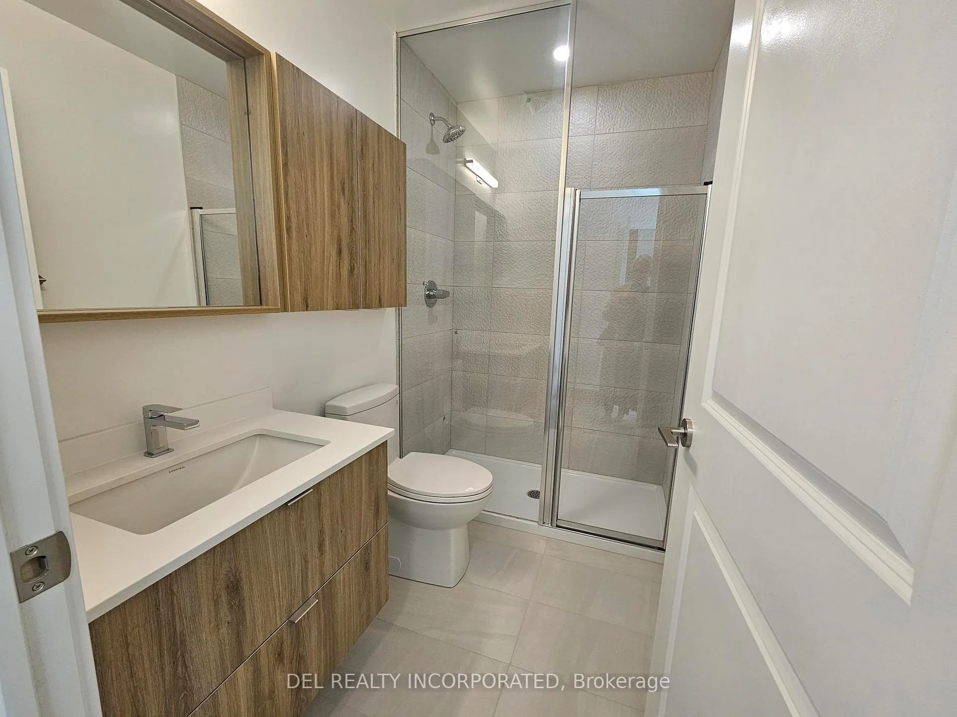 Photo 34 of Unit 902A, 30 Upper Mall Way, Vaughan, Brownridge — HOMEH