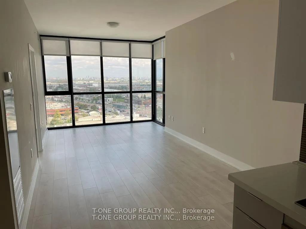 Photo 8 of Unit 1201, 2908 highway 7 Road, Vaughan, Concord — HOMEH