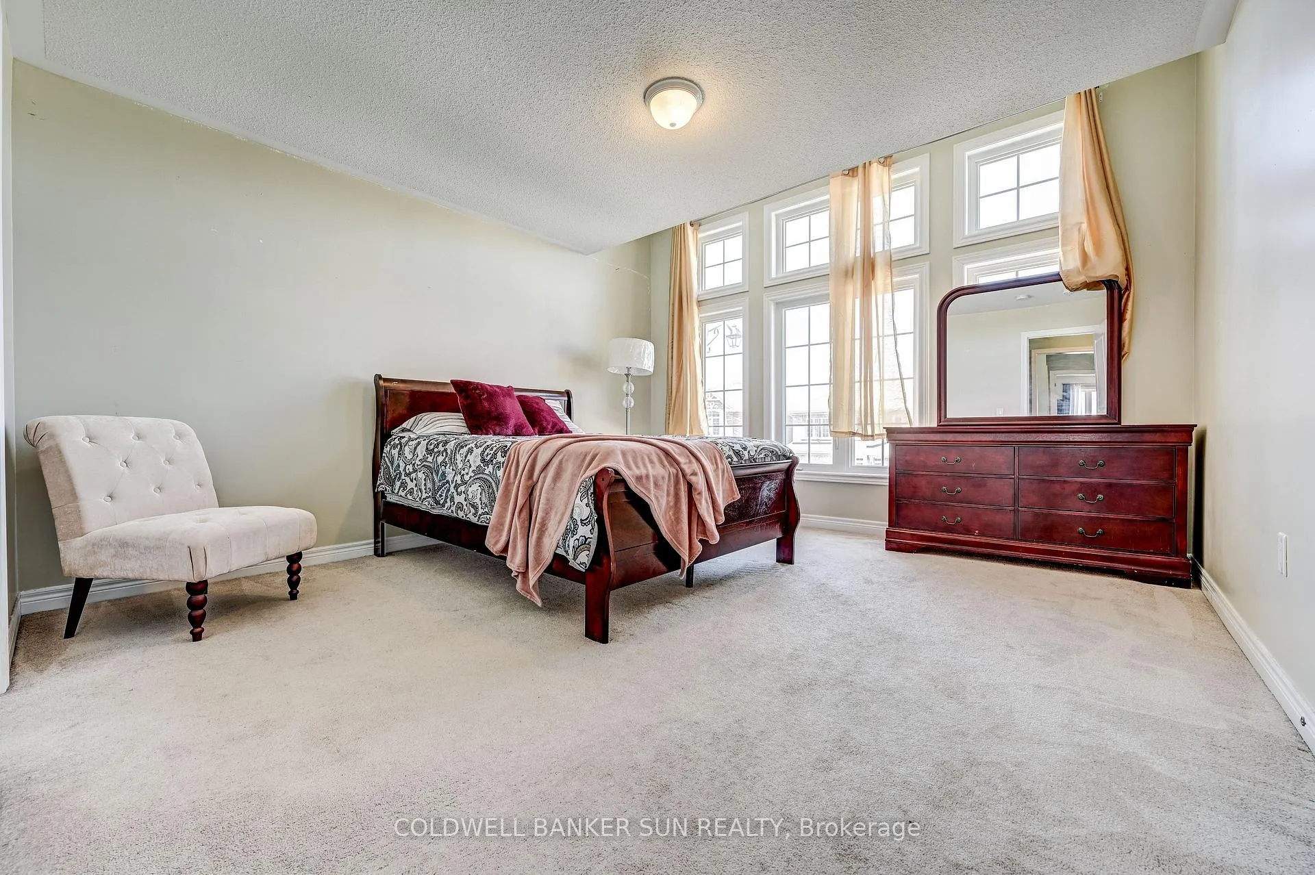 Photo 37 of Unit UPPER, 288 Johnson Drive, Shelburne — HOMEH