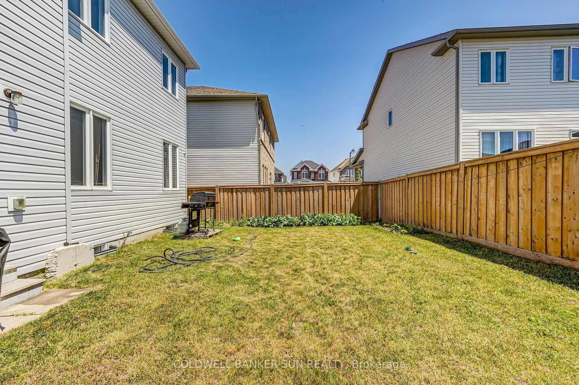 Photo 45 of Unit UPPER, 288 Johnson Drive, Shelburne — HOMEH