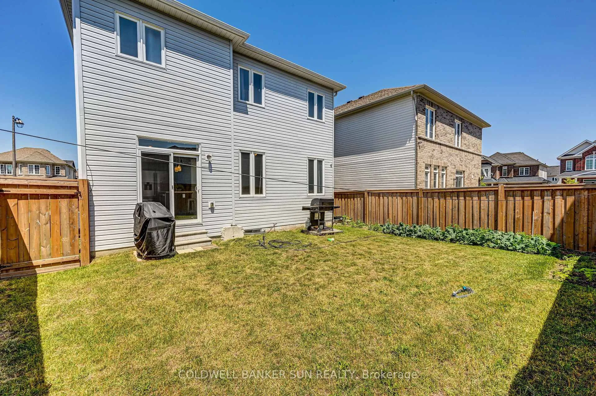 Photo 46 of Unit UPPER, 288 Johnson Drive, Shelburne — HOMEH