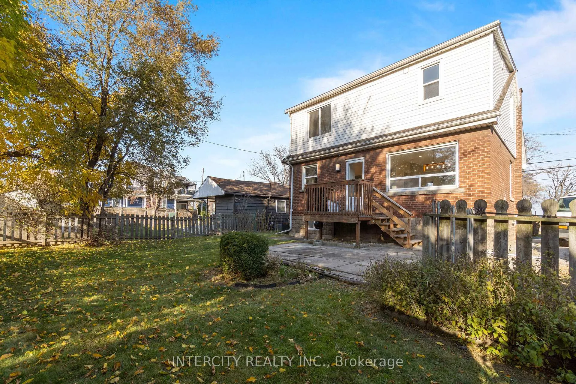 Photo 19 of 560 Beach Boulevard, Hamilton, Hamilton Beach — HOMEH
