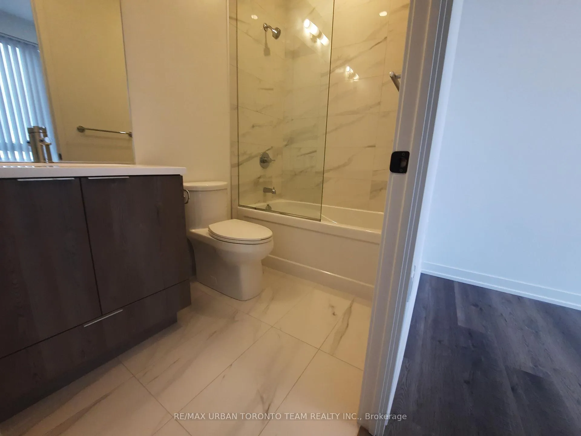 Photo 12 of Unit 3606, 8 Interchange Way, Vaughan, Vaughan Corporate Centre — HOMEH