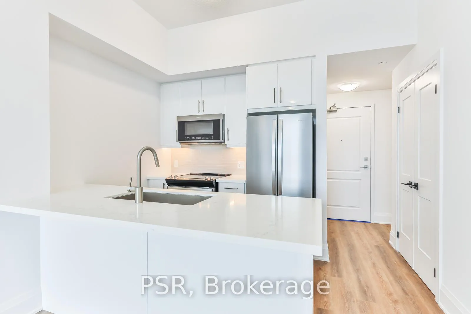 Photo 8 of Unit 624, 10 Mallard Trail, Hamilton, Waterdown — HOMEH