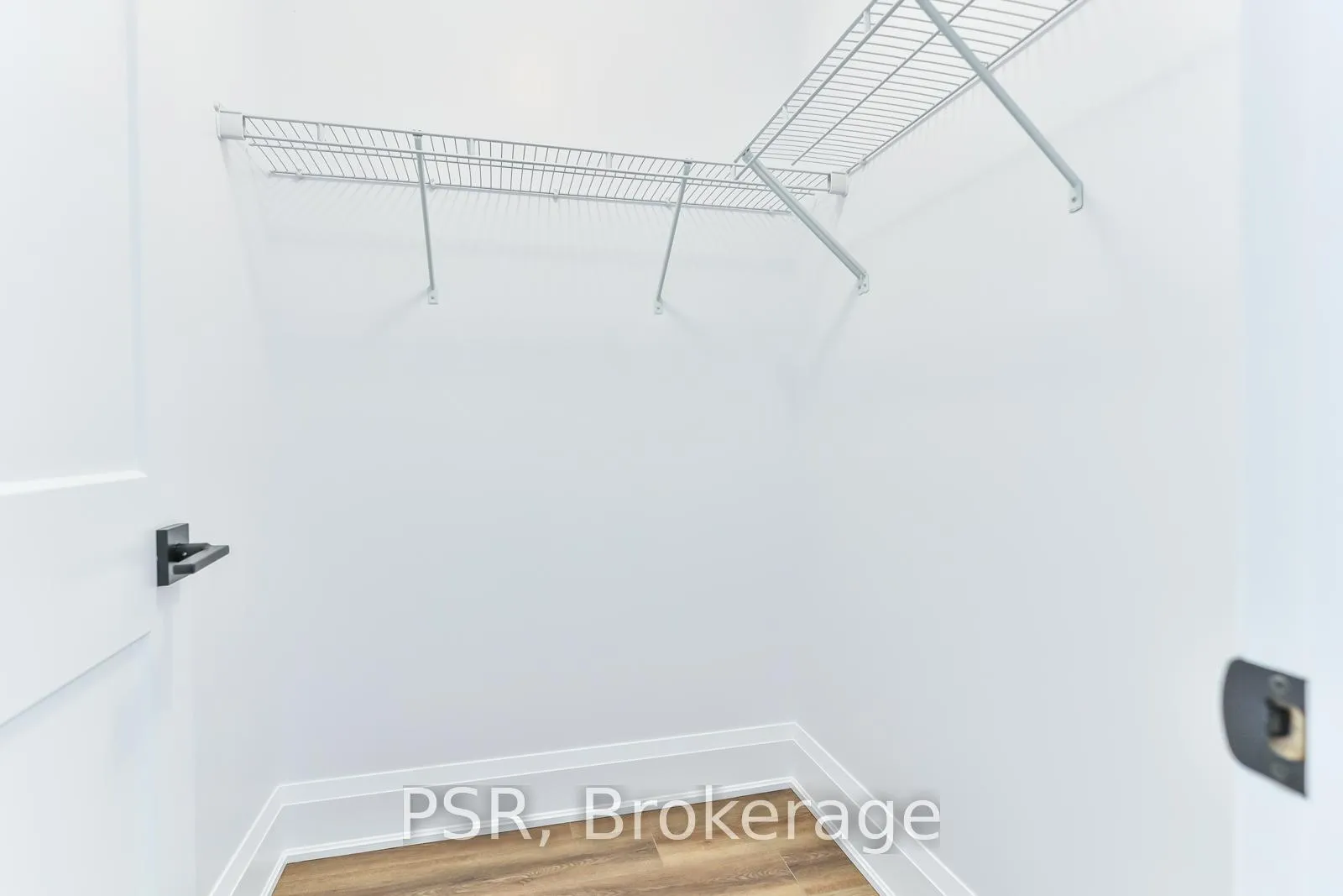 Photo 18 of Unit 624, 10 Mallard Trail, Hamilton, Waterdown — HOMEH