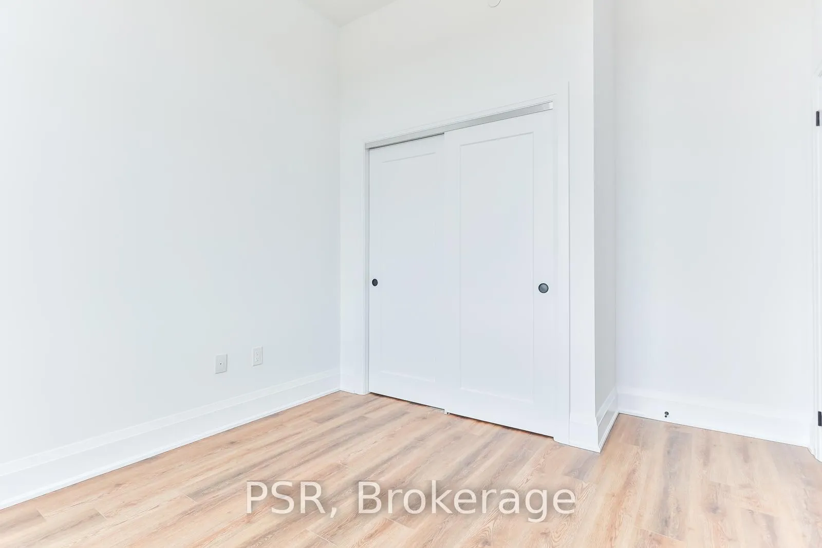 Photo 20 of Unit 624, 10 Mallard Trail, Hamilton, Waterdown — HOMEH