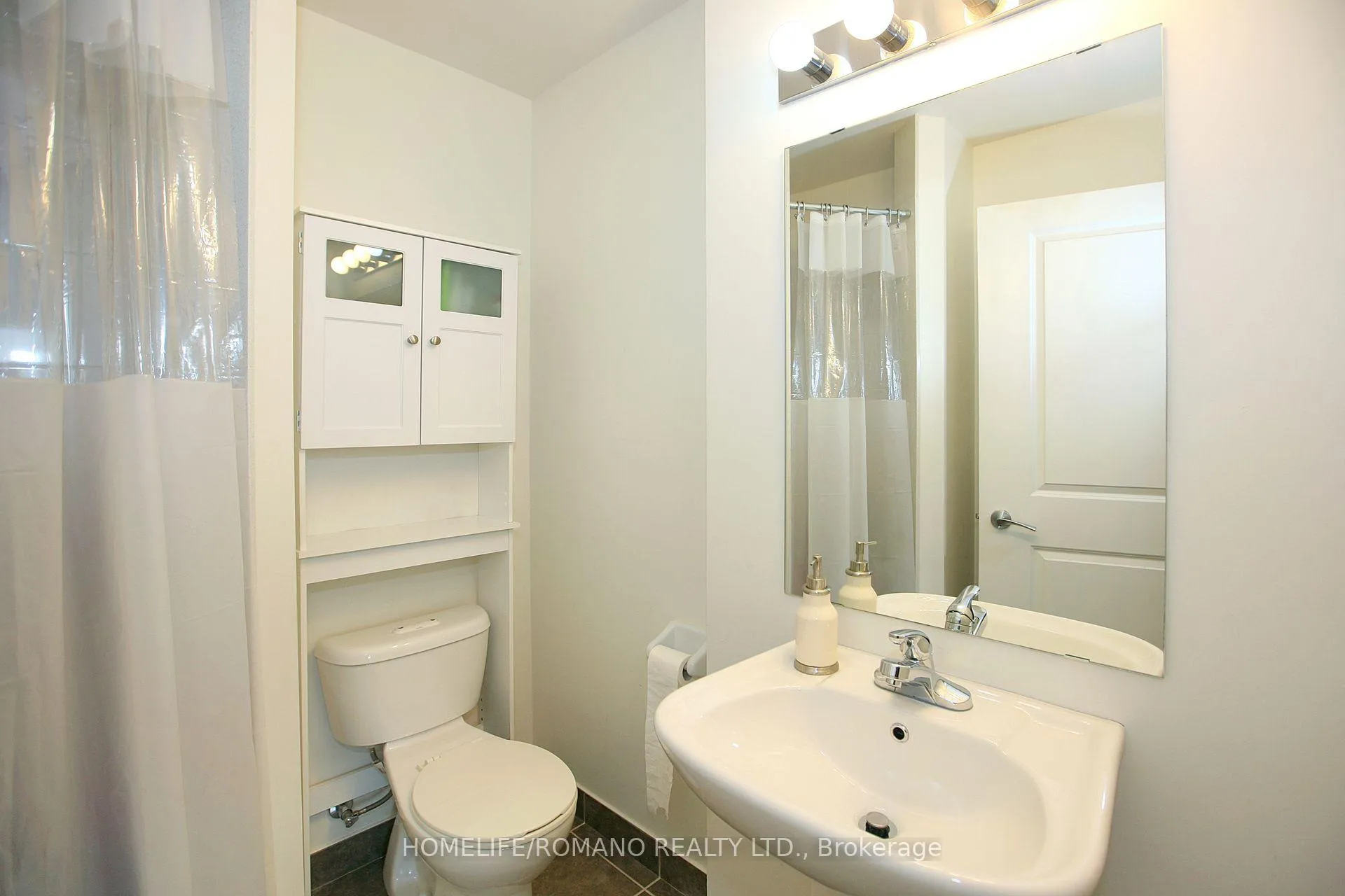 Photo 8 of Unit 1104, 7730 Kipling Avenue, Vaughan, West Woodbridge — HOMEH