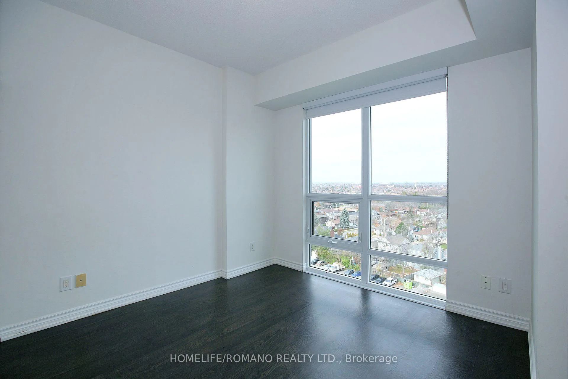Photo 9 of Unit 1104, 7730 Kipling Avenue, Vaughan, West Woodbridge — HOMEH