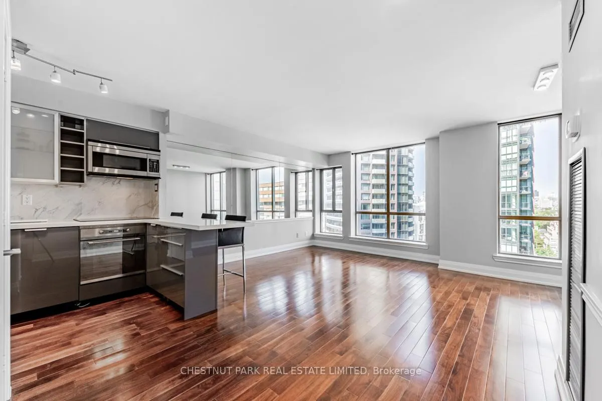 Photo 5 of Unit 1205, 40 Scollard Street, Toronto, The Annex — HOMEH