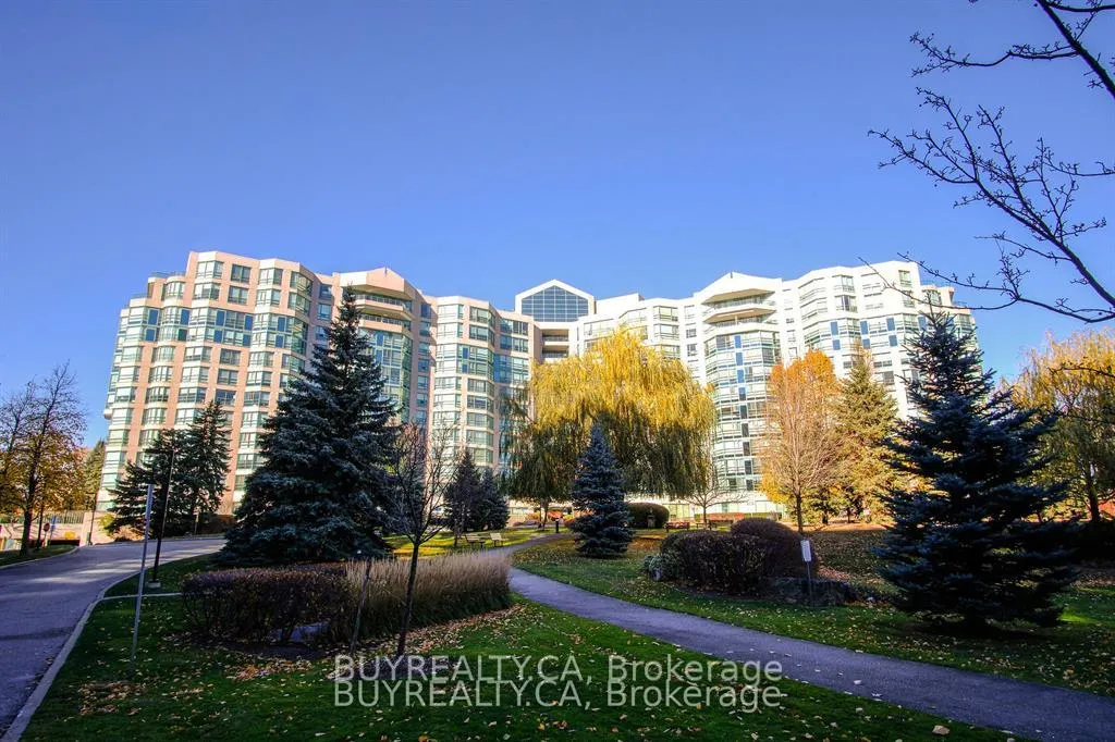 Front of Unit 218, 7905 Bayview Avenue