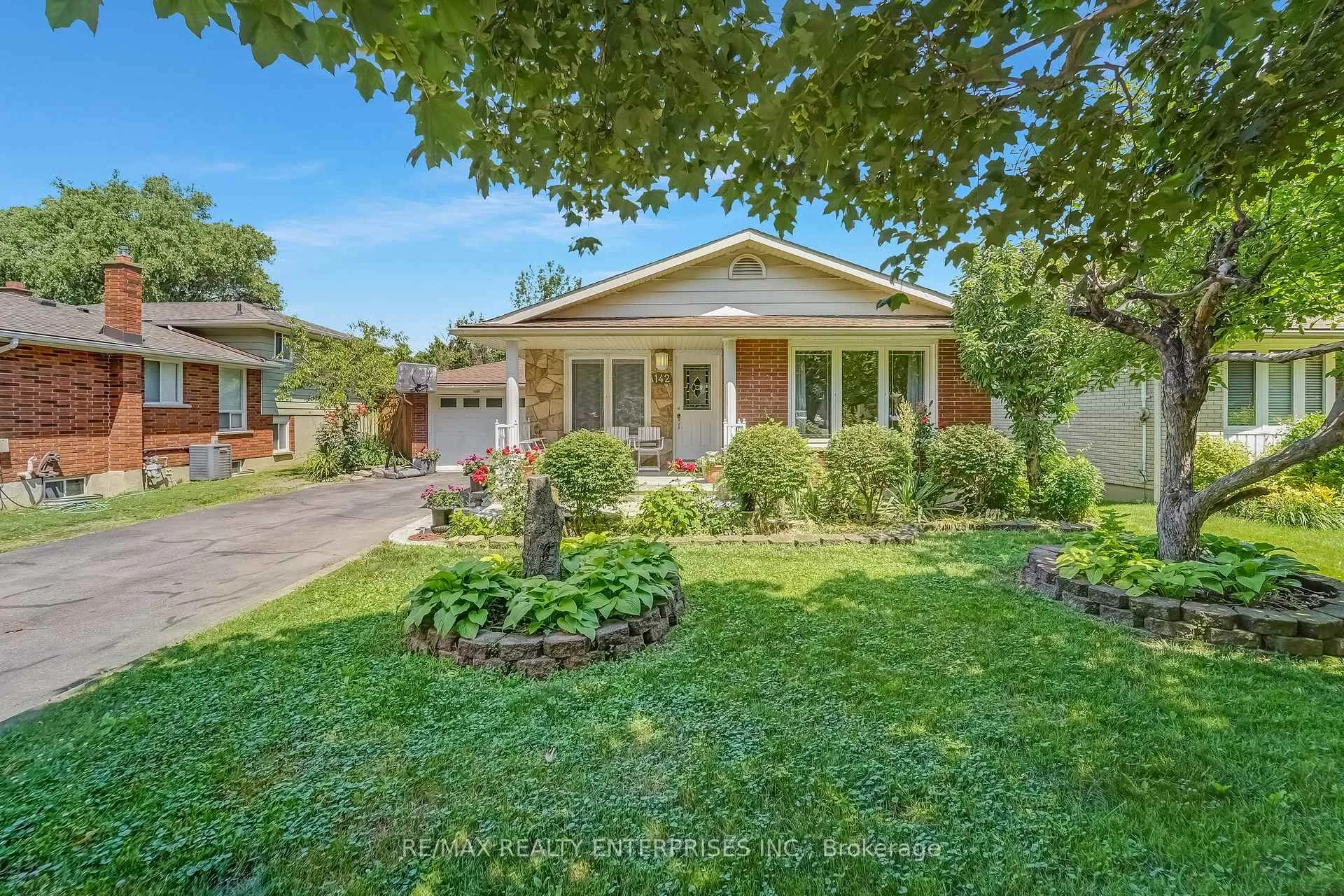Photo 1 of 142 Elma Street, St. Catharines, Lakeport — HOMEH