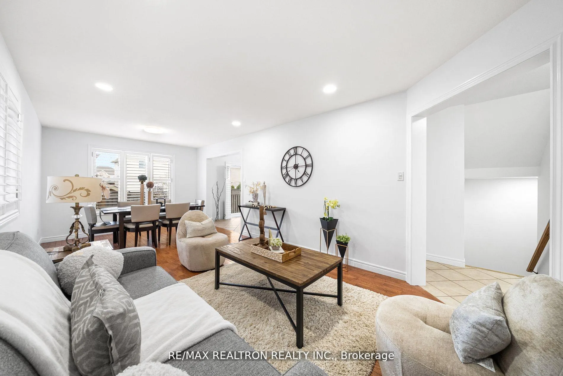 Photo 9 of 34 Shadyglen Drive, Hamilton, Stoney Creek — HOMEH