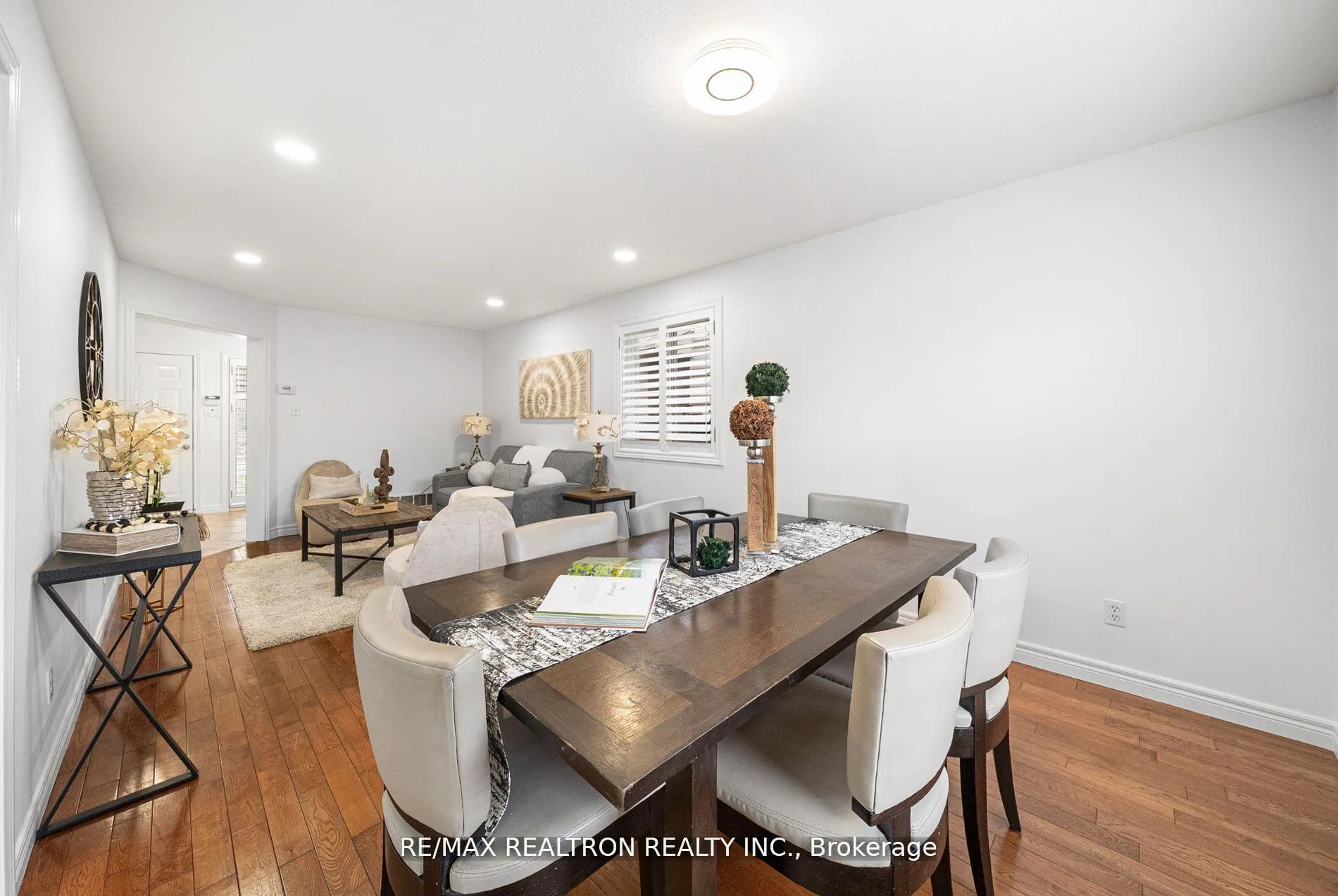 Photo 13 of 34 Shadyglen Drive, Hamilton, Stoney Creek — HOMEH
