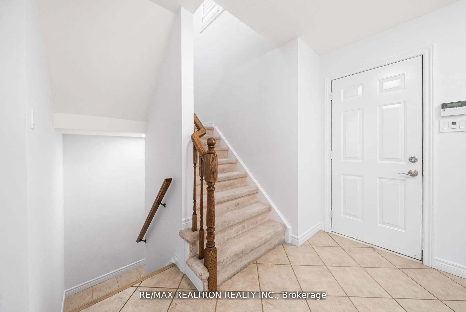 Photo 36 of 34 Shadyglen Drive, Hamilton, Stoney Creek — HOMEH