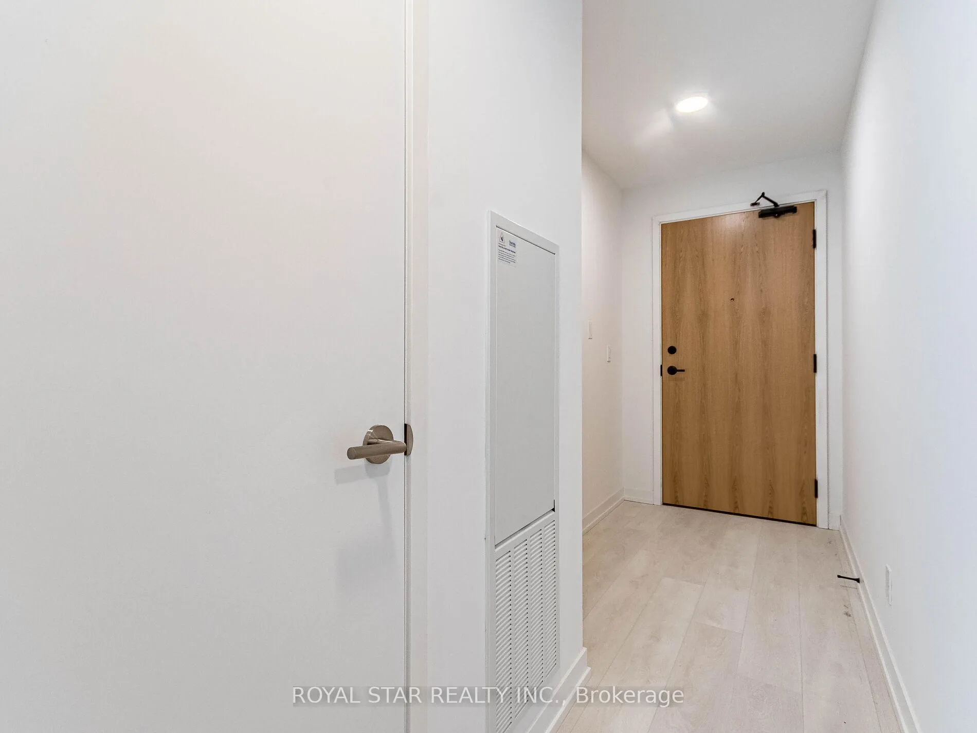 Photo 7 of Unit C901, 8 Beverley Glen Boulevard, Vaughan, Beverley Glen — HOMEH