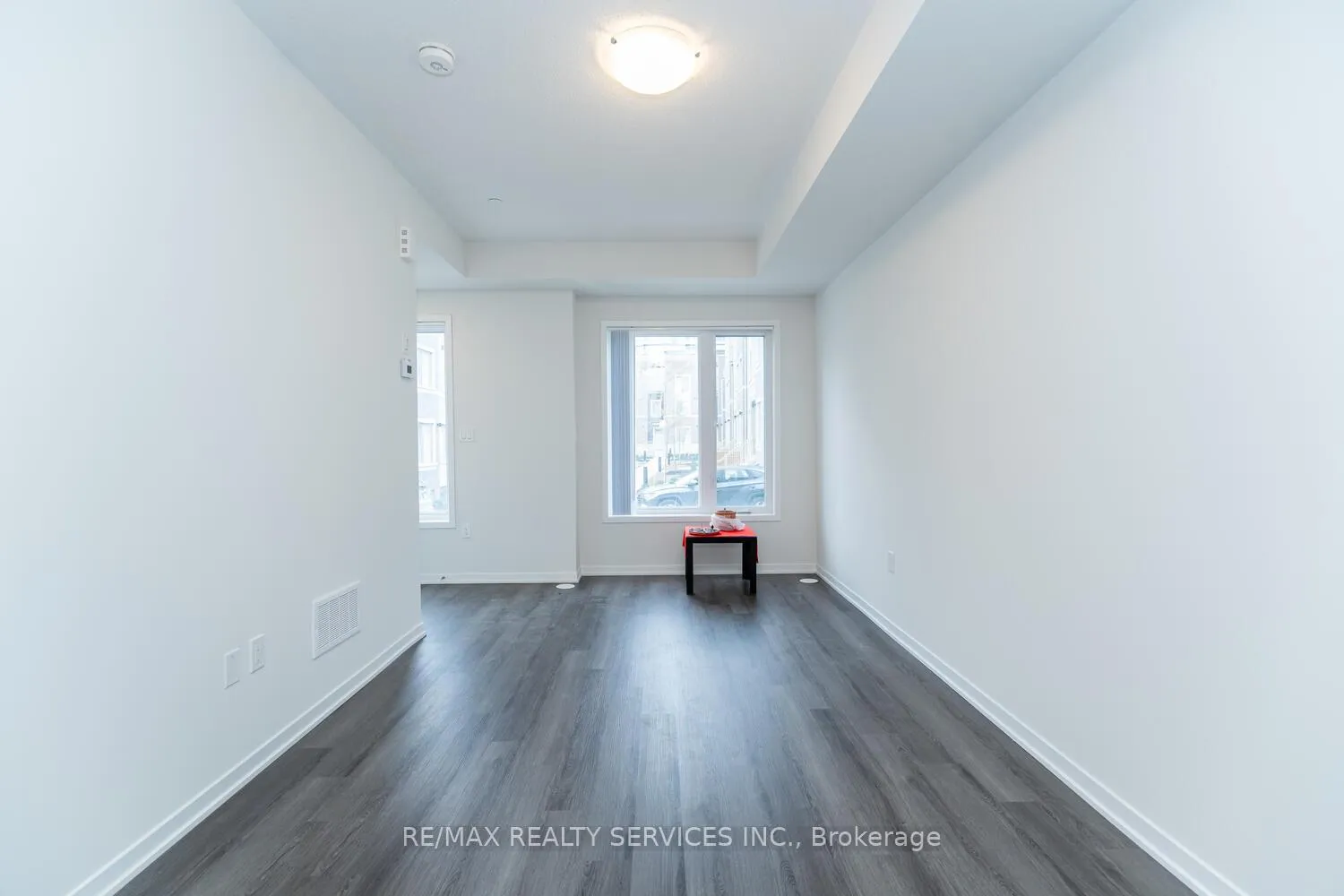 Photo 8 of Unit TH 305, 130 Honeyscrisp Crescent, Vaughan, Vaughan Corporate Centre — HOMEH