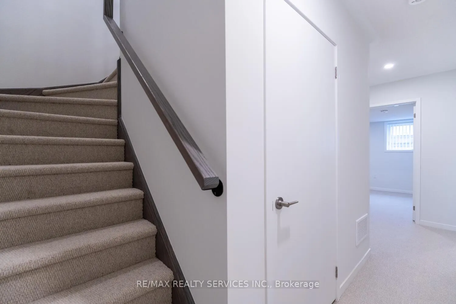 Photo 14 of Unit TH 305, 130 Honeyscrisp Crescent, Vaughan, Vaughan Corporate Centre — HOMEH