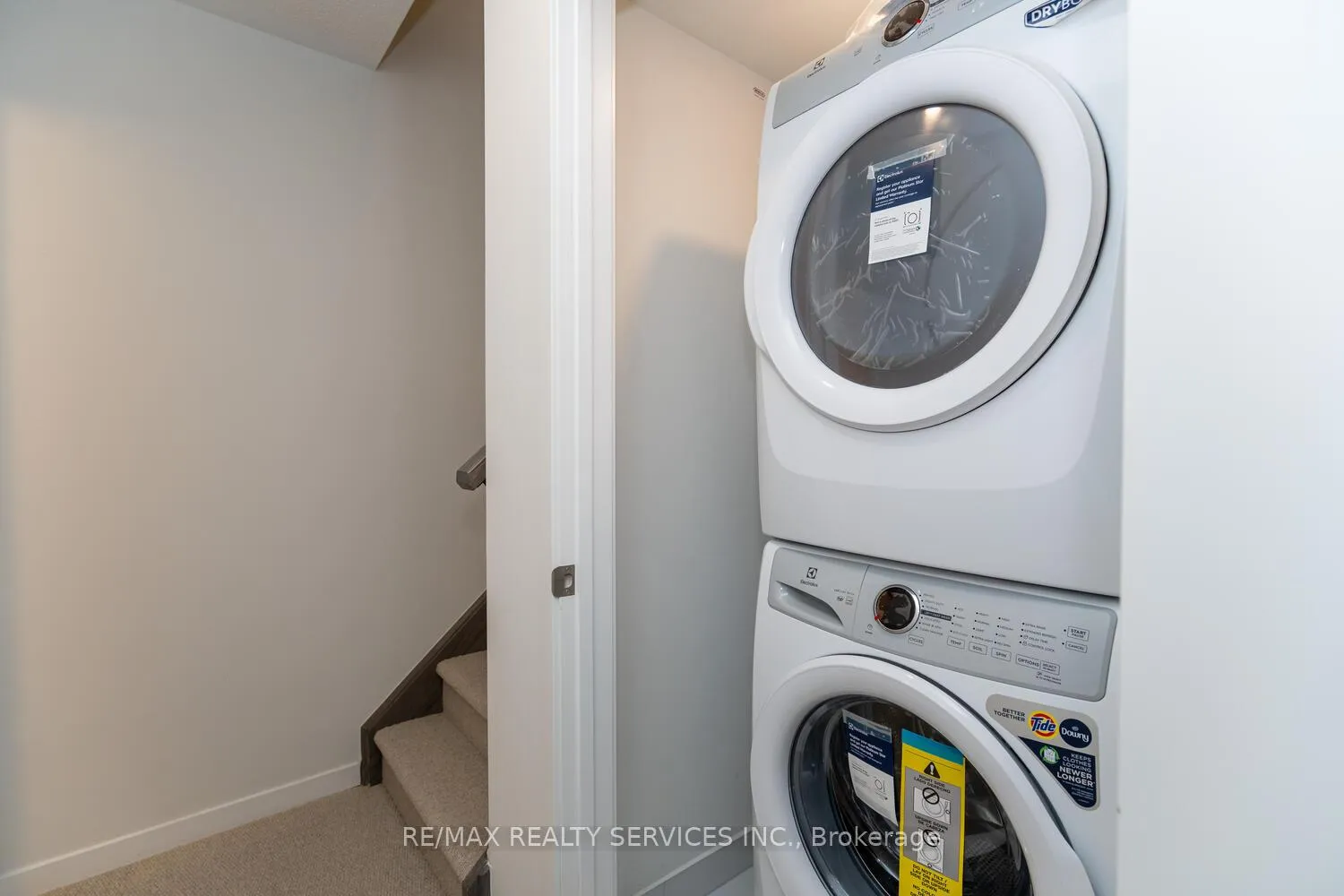 Photo 23 of Unit TH 305, 130 Honeyscrisp Crescent, Vaughan, Vaughan Corporate Centre — HOMEH