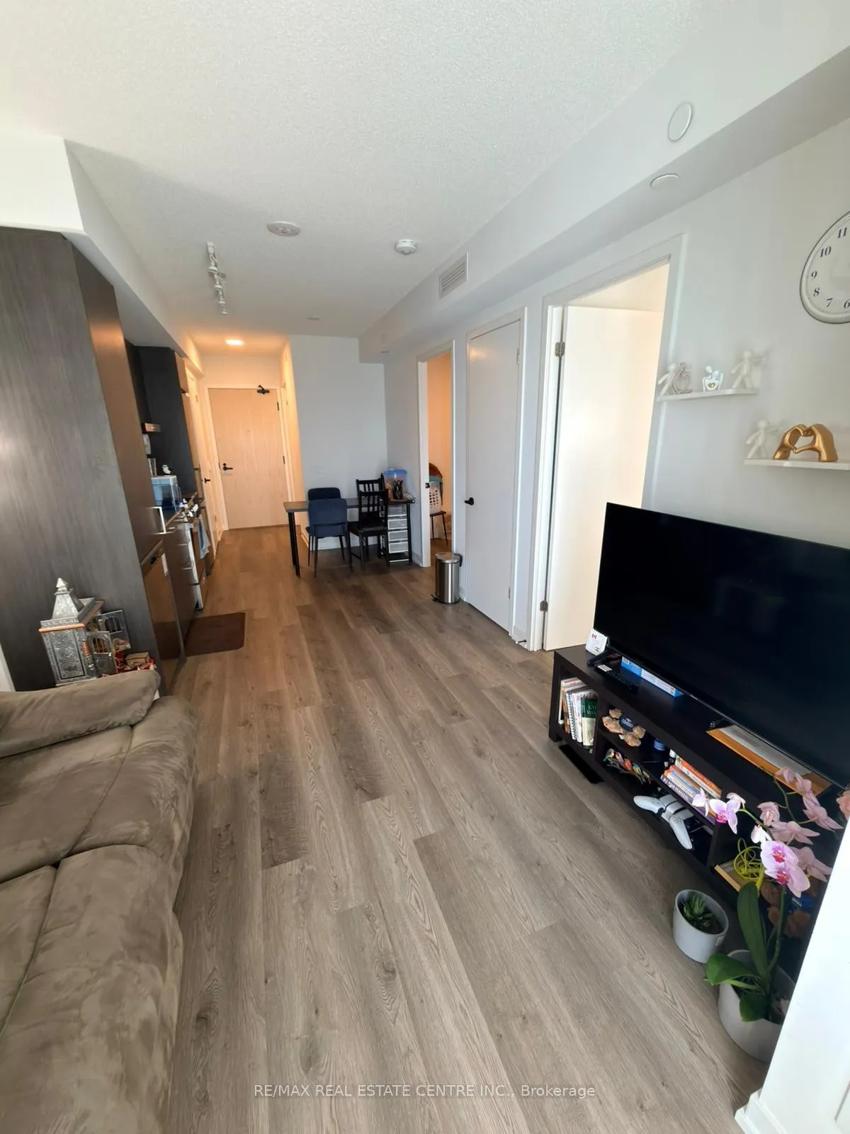Photo 3 of Unit 707, 195 Commerce Street, Vaughan, Vaughan Corporate Centre — HOMEH