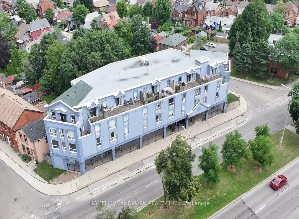 Photo 4 of Unit 103, 400 York Boulevard, Hamilton, Strathcona — HOMEH