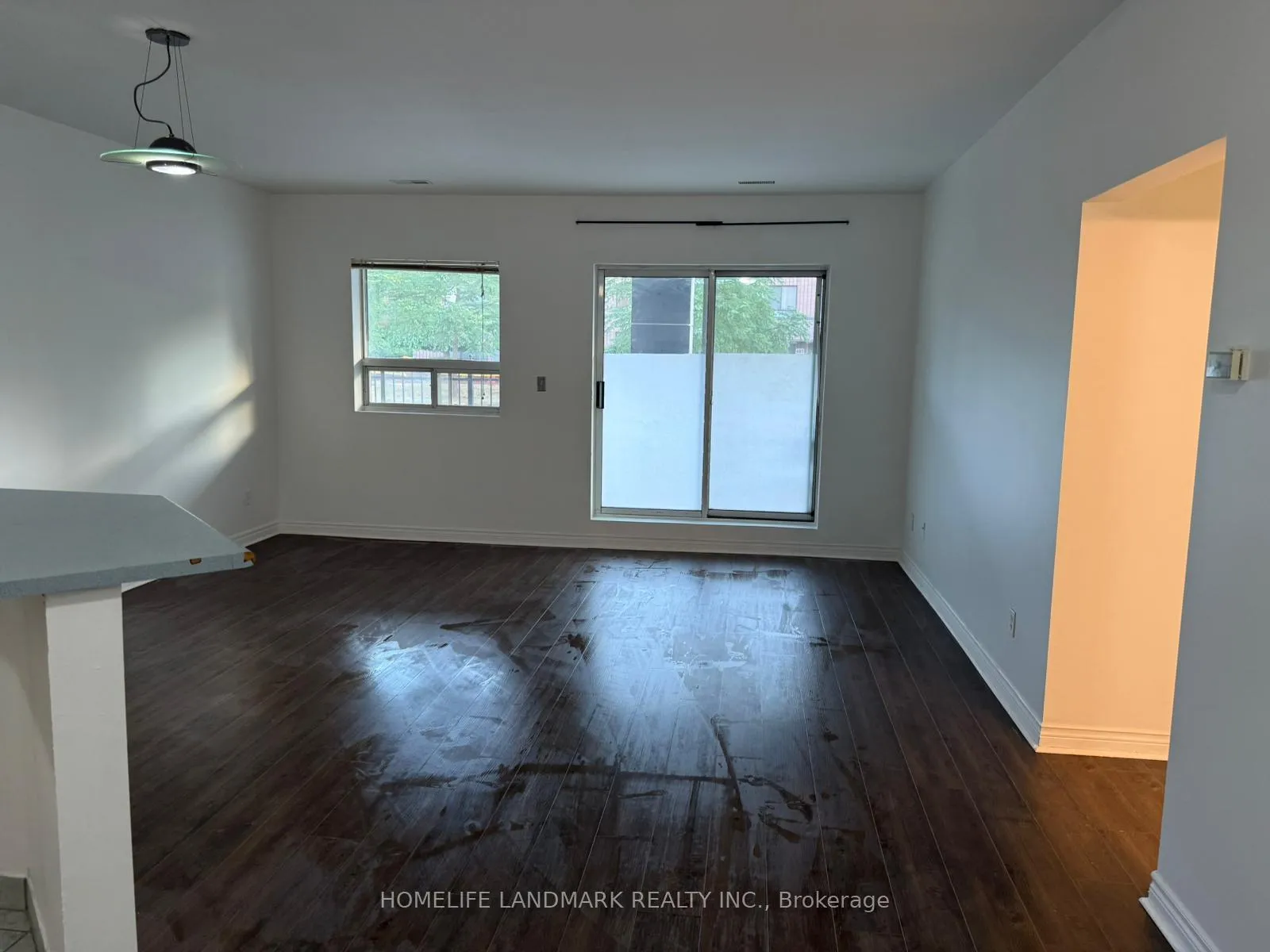 Photo 8 of Unit 103, 400 York Boulevard, Hamilton, Strathcona — HOMEH