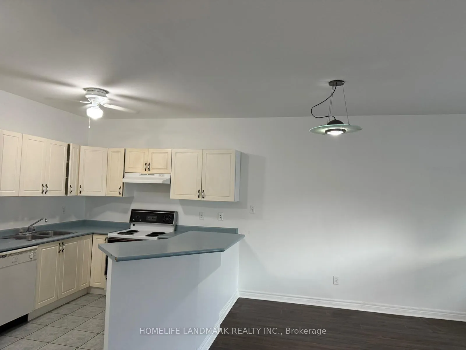 Photo 12 of Unit 103, 400 York Boulevard, Hamilton, Strathcona — HOMEH
