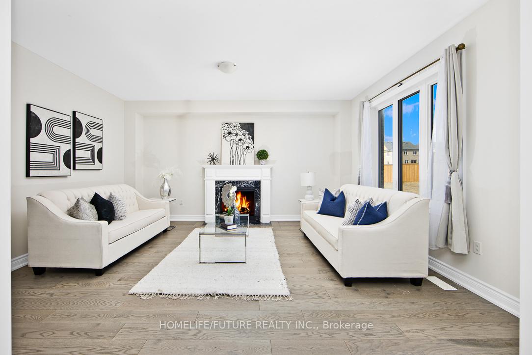 Photo 8 of 100 Grady Drive, Clarington, Newcastle — HOMEH